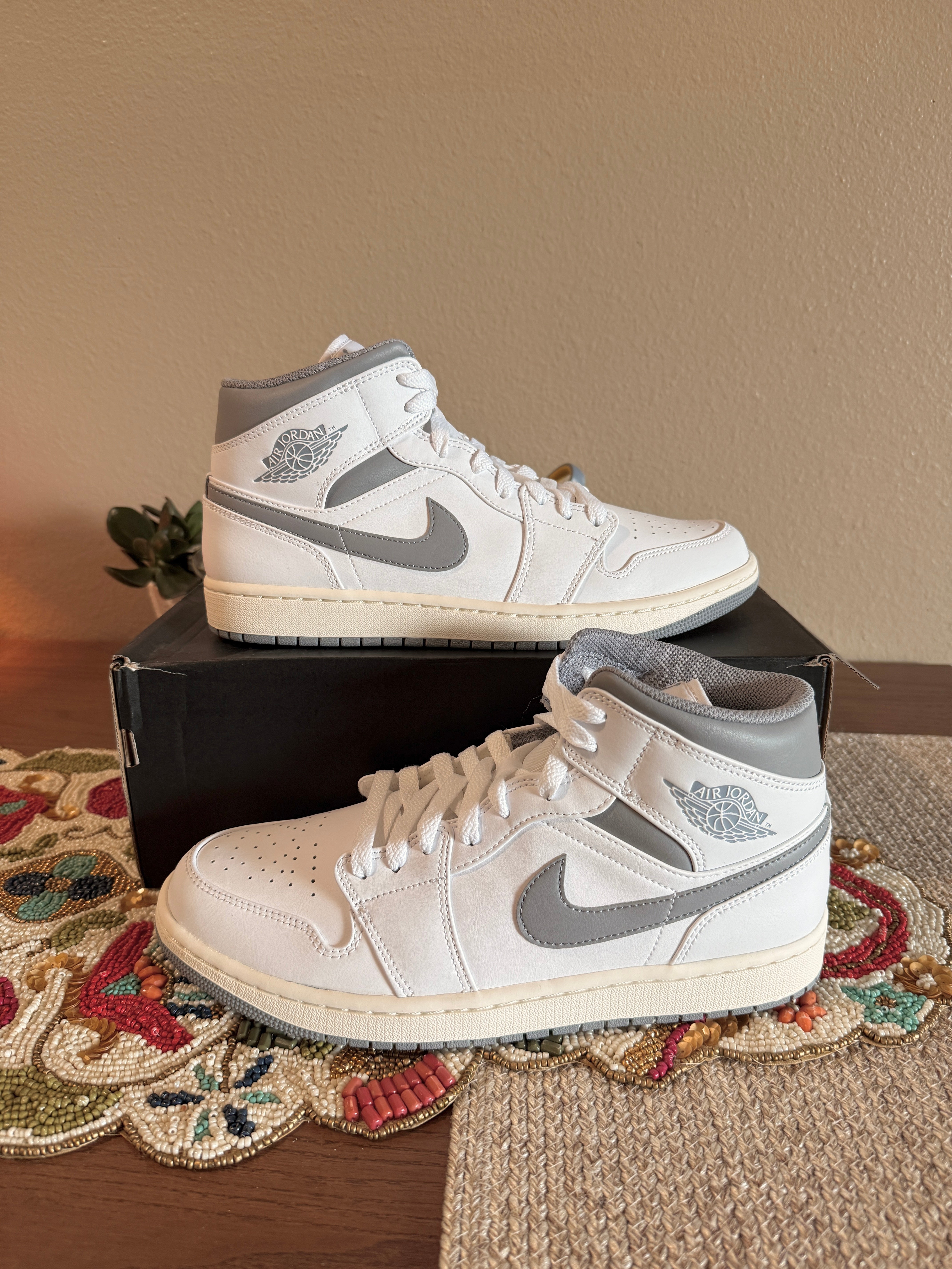 Jordan 1 Mid Neutral Grey Size 10