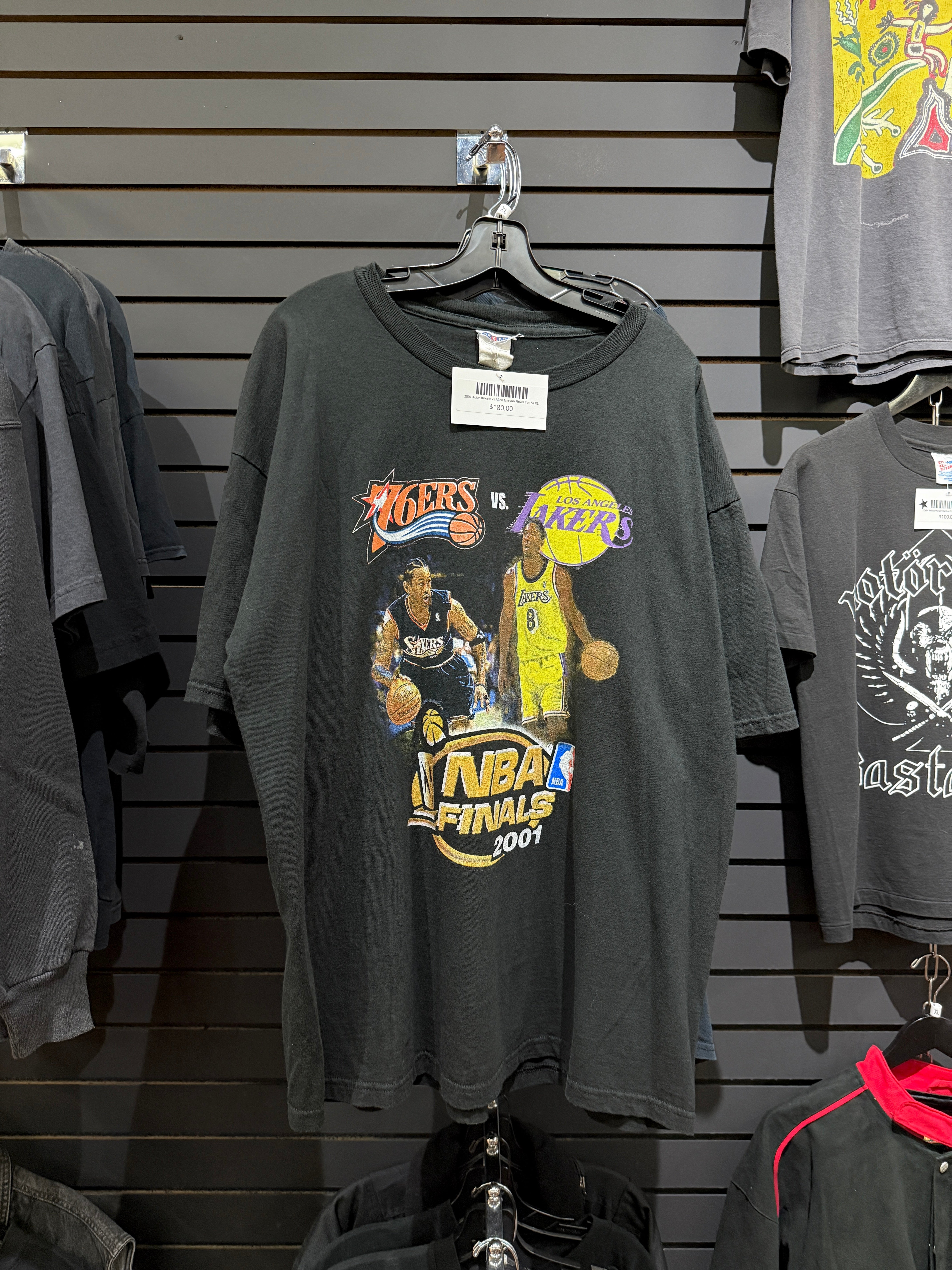 2001 Kobe Bryant vs Allen Iverson Finals Tee Sz XL