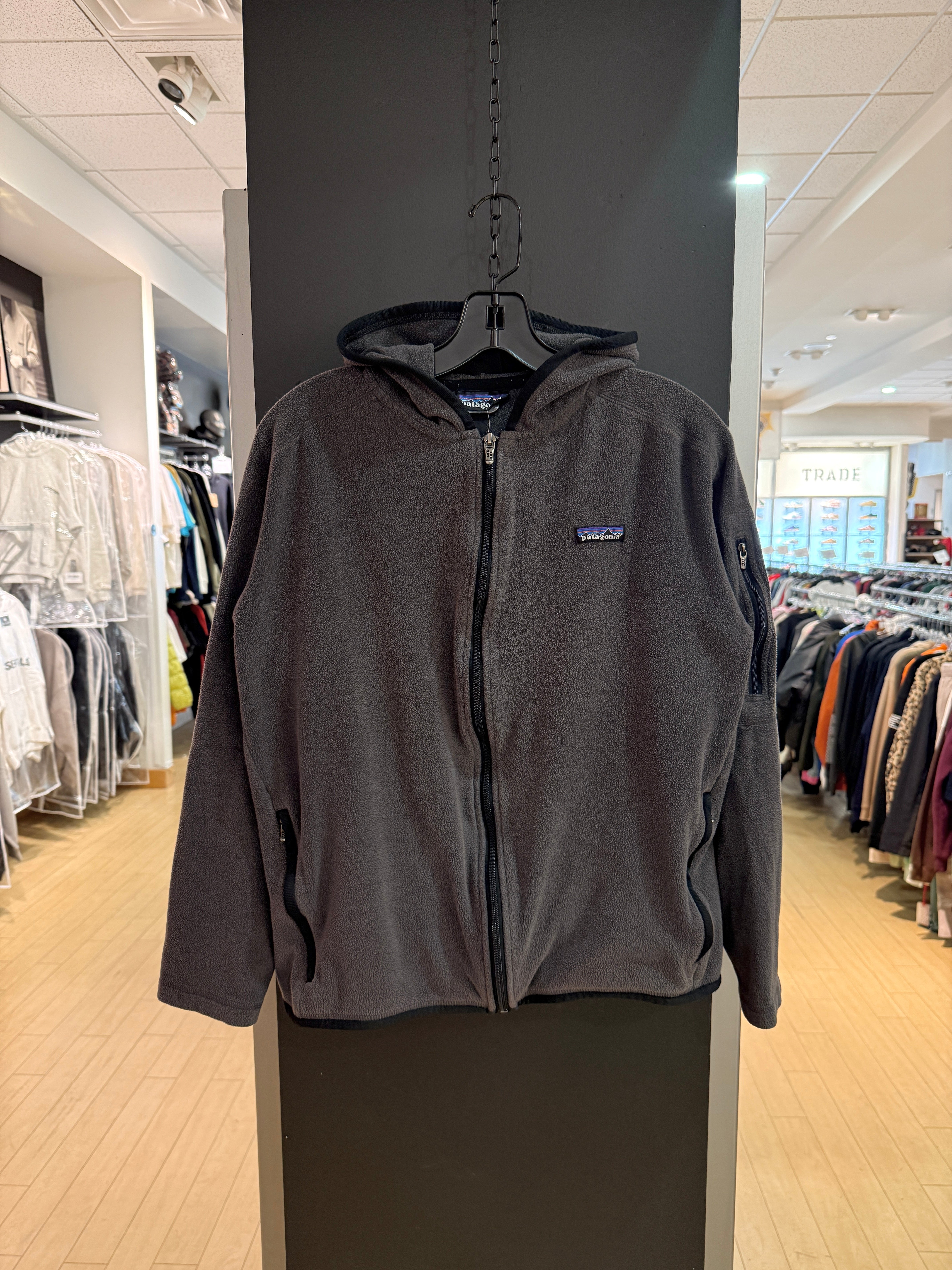 Patagonia Dark Grey Hooded Fleece Size Small
