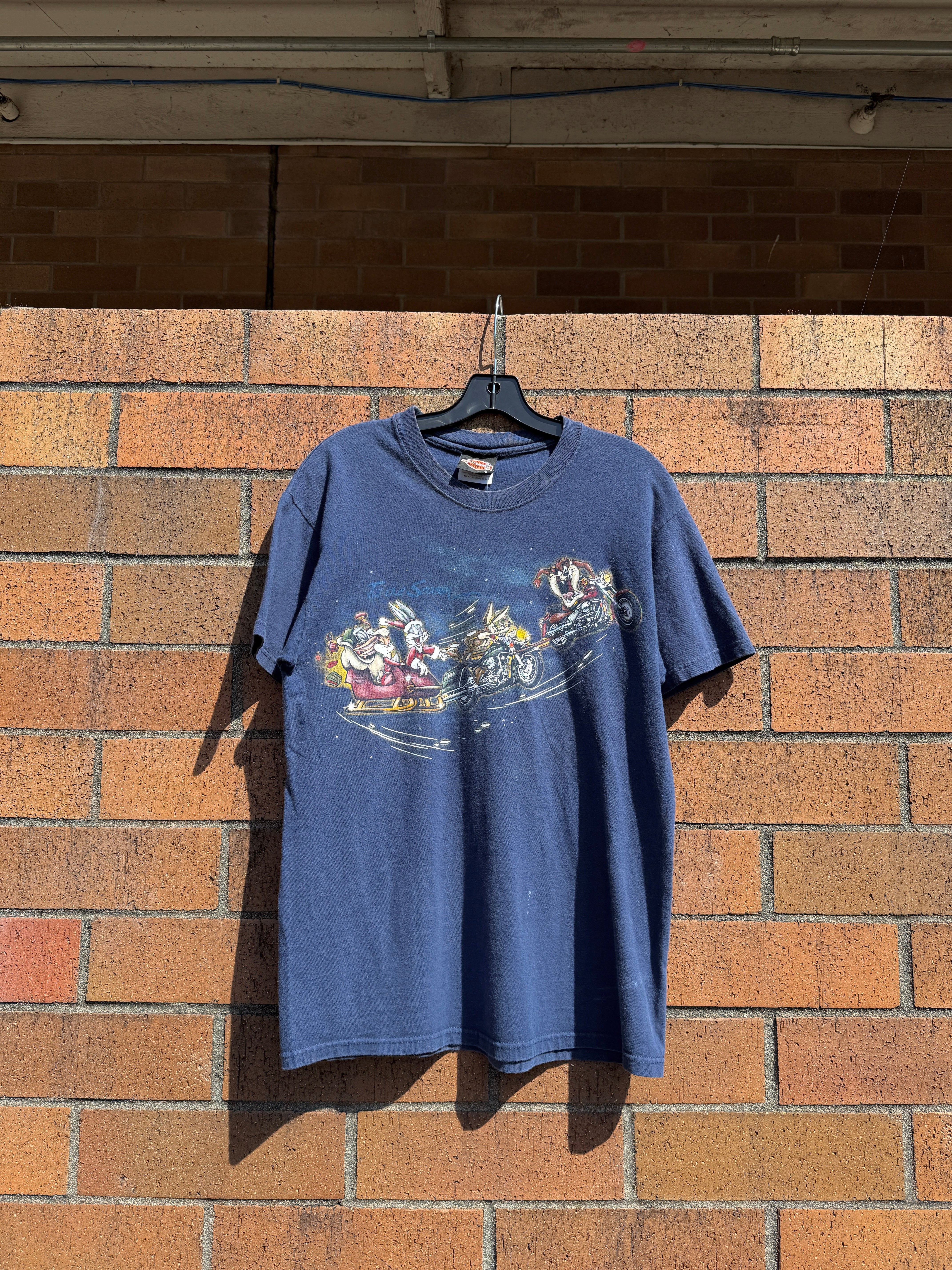 2000 Harley Davidson Looney Tunes Santa Bunny Tee Size M