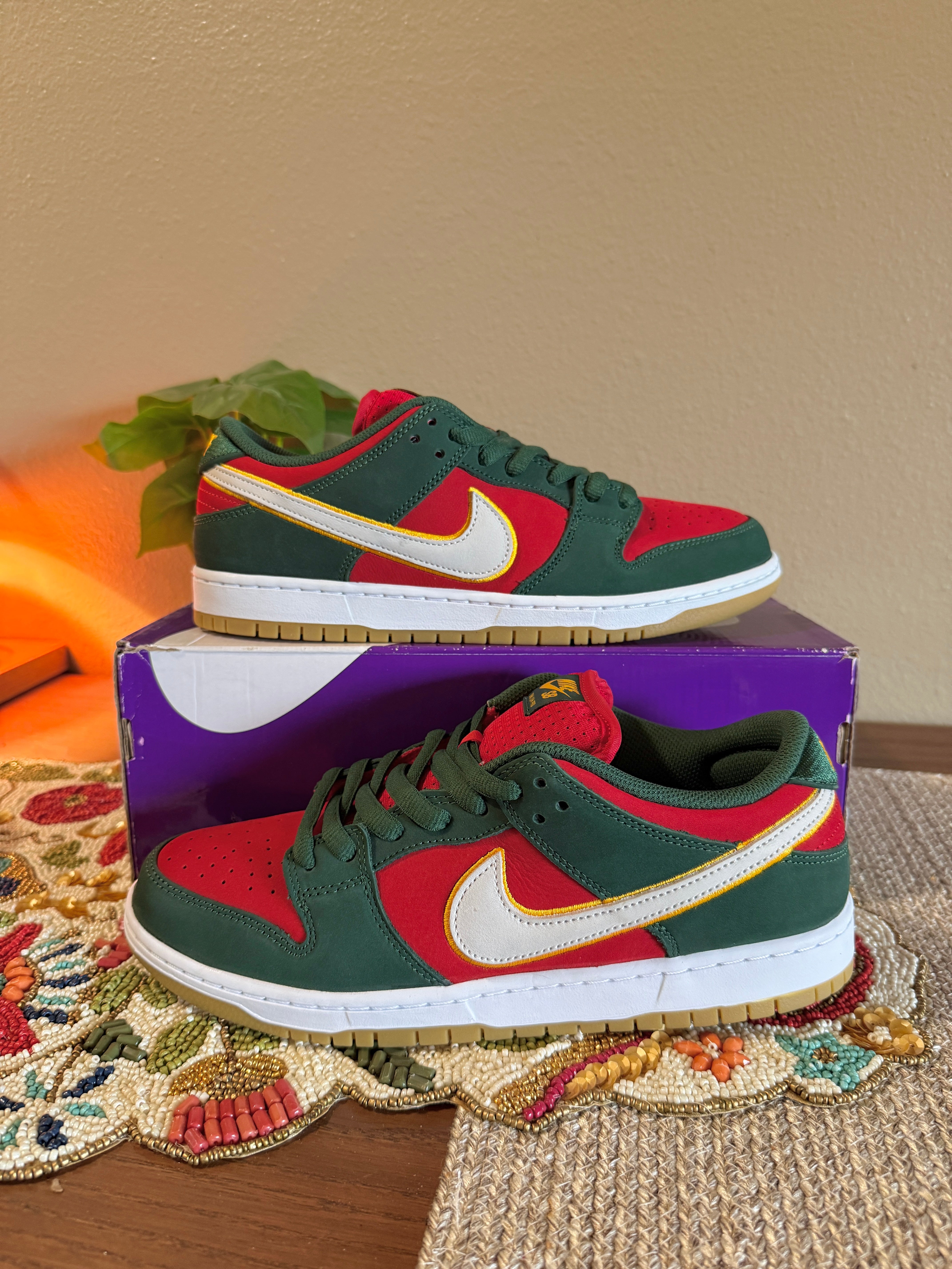 Nike SB Dunk Low Pro PRM Seattle Supersonics Size 10