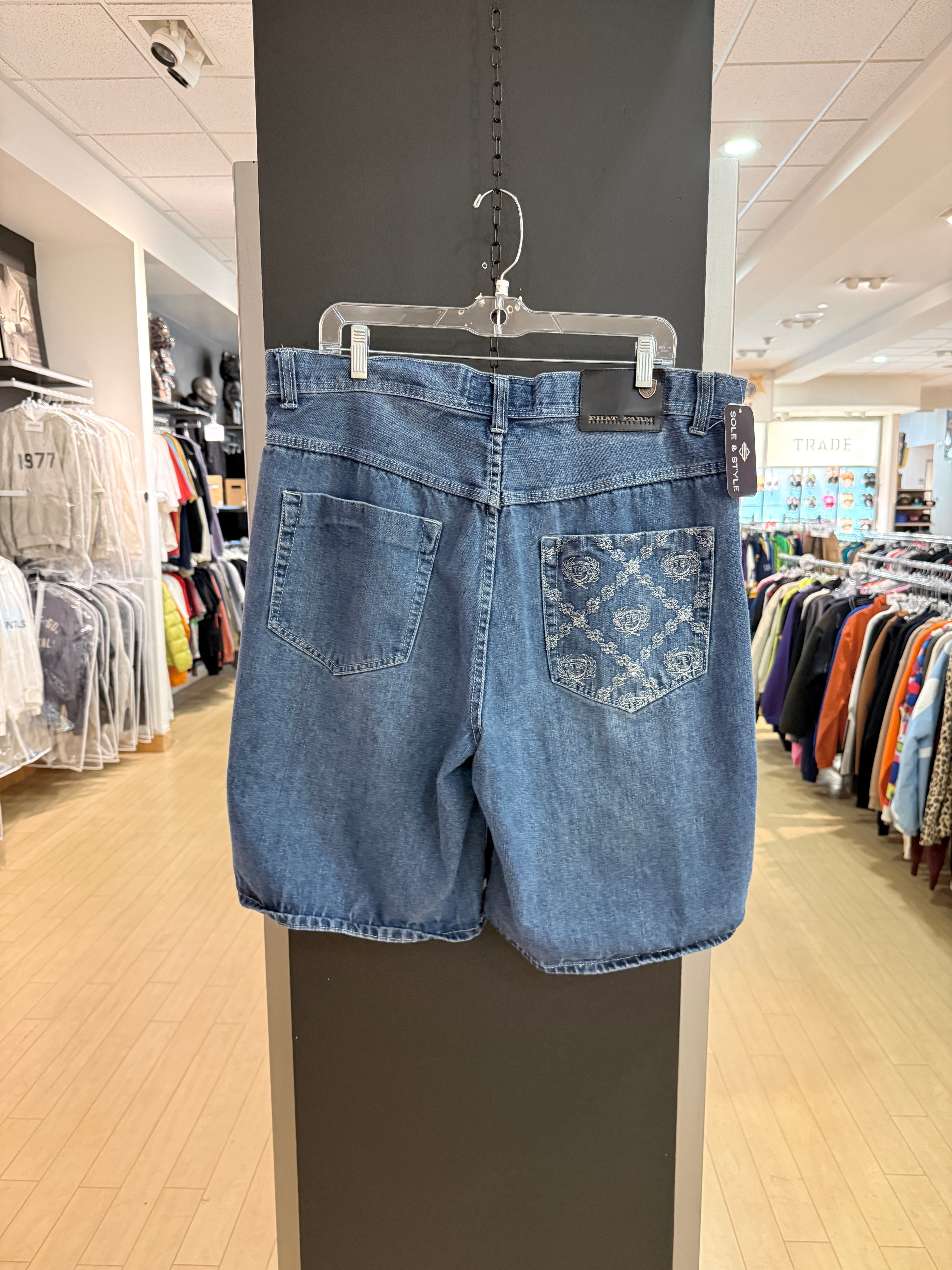 Y2K Phat Farm Crest Pocket Denim Jorts Size 38