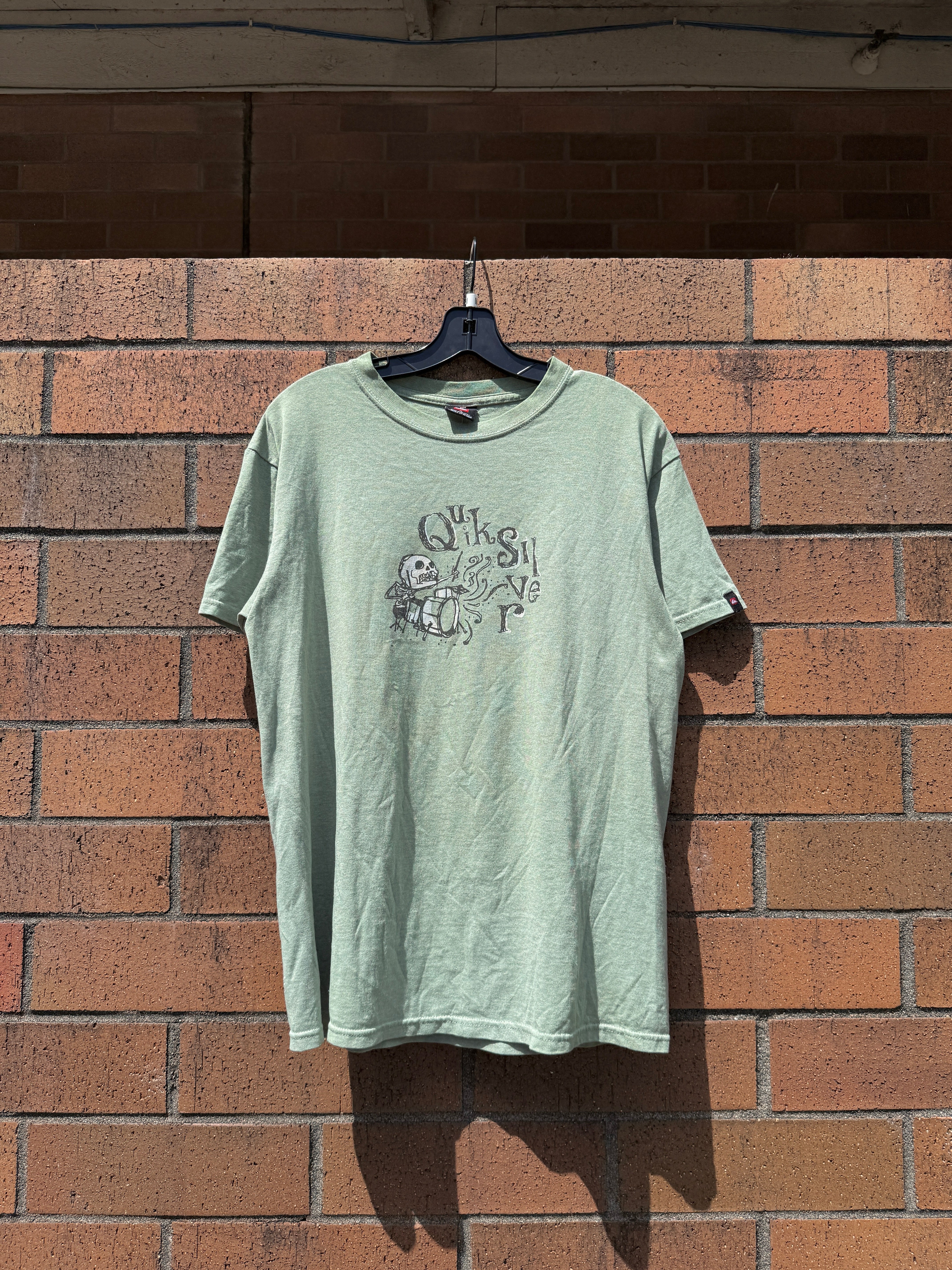Y2K Quiksilver Green Drummer Tee Size M