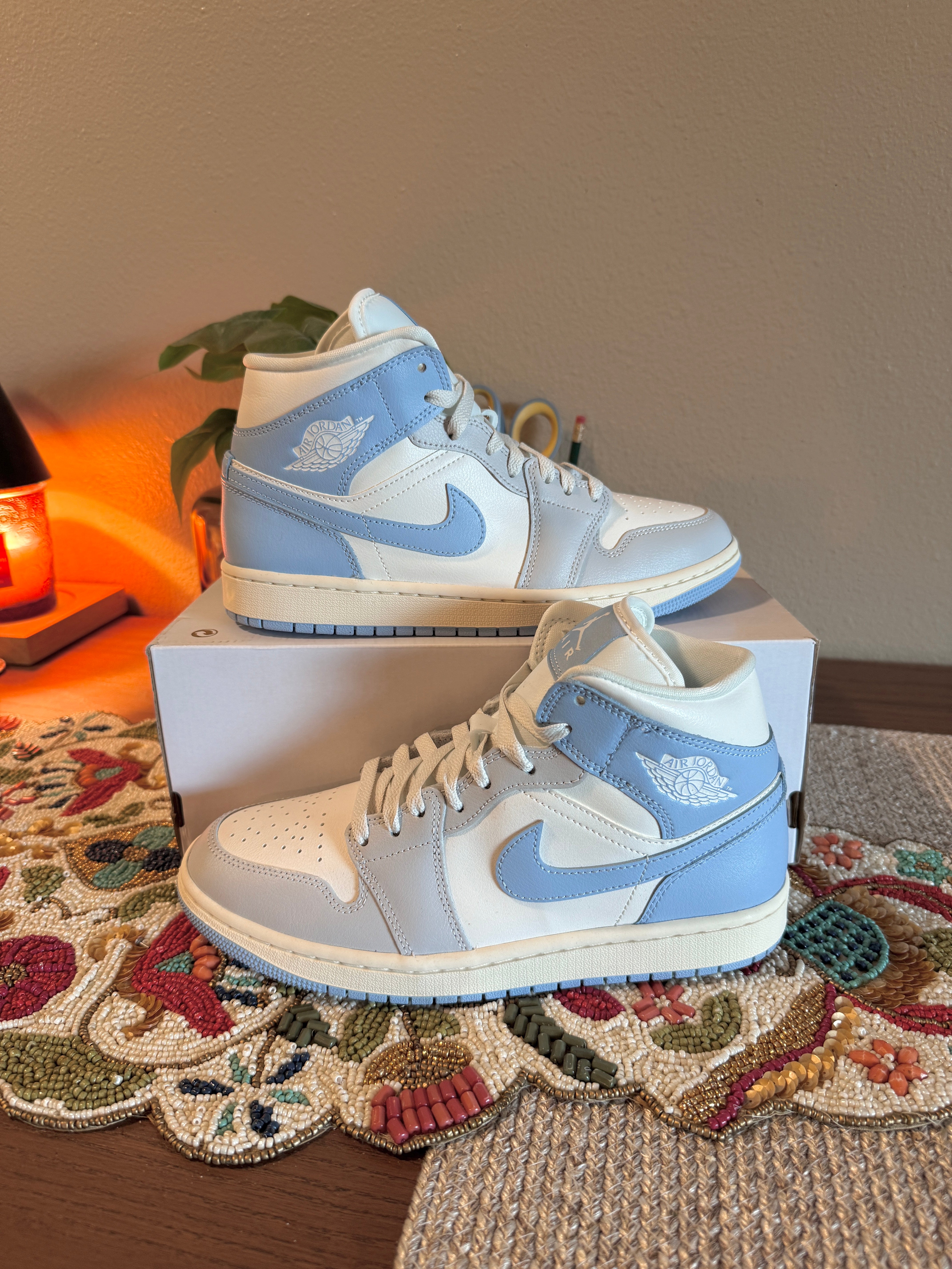 Jordan 1 Mid Psychic Blue Sail Coconut Milk (Women's) Size 8.5 MISSING LID