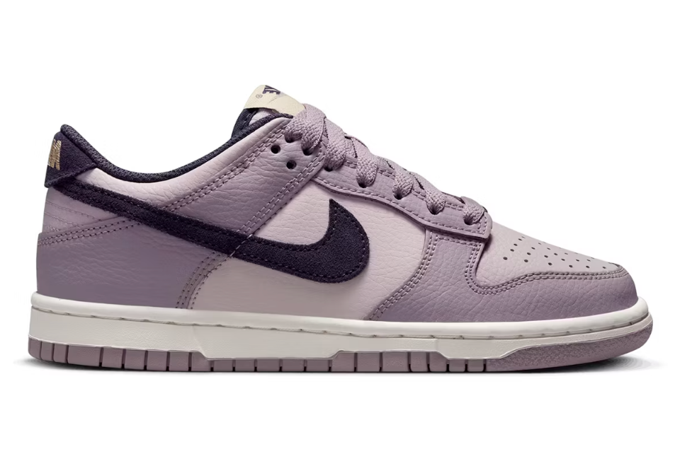 Nike Dunk Low Light Violet Ore Sz 6.5 (NO BOX LID)