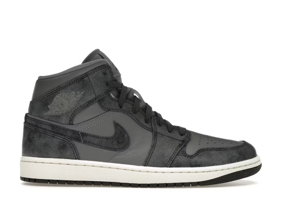 Jordan 1 Mid Distressed Smoke Grey (Women's) Sz 7.5 (NO BOX LID)
