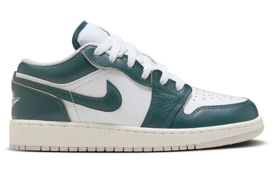 Jordan 1 Low SE Oxidized Green (GS) Sz 7Y (NO BOX LID)