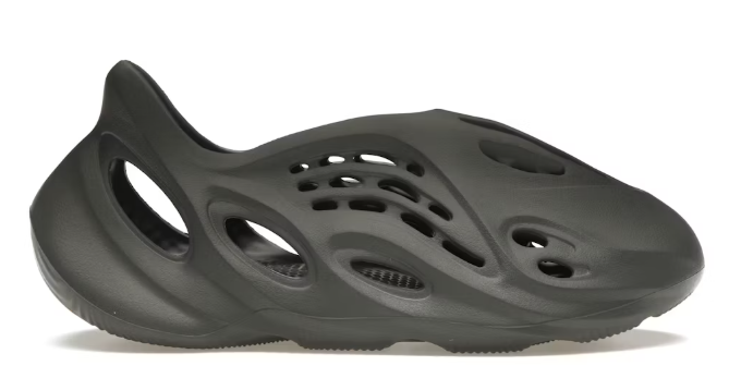 adidas Yeezy Foam RNR Carbon SZ 7