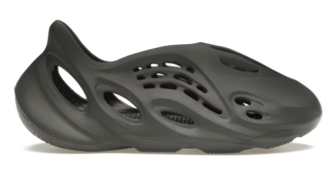 adidas Yeezy Foam RNR Carbon SZ 11 USED