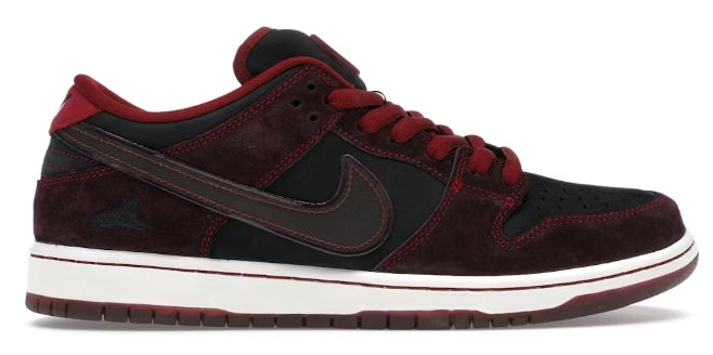 Nike SB Dunk Low Riot Skateshop SZ 9.5