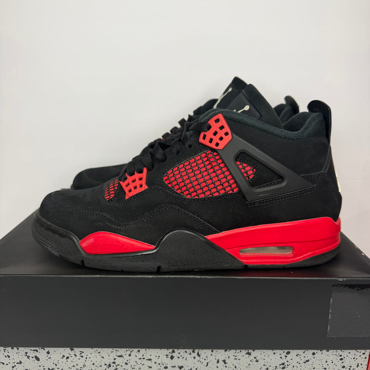 Jordan 4 Retro Red Thunder (Used)