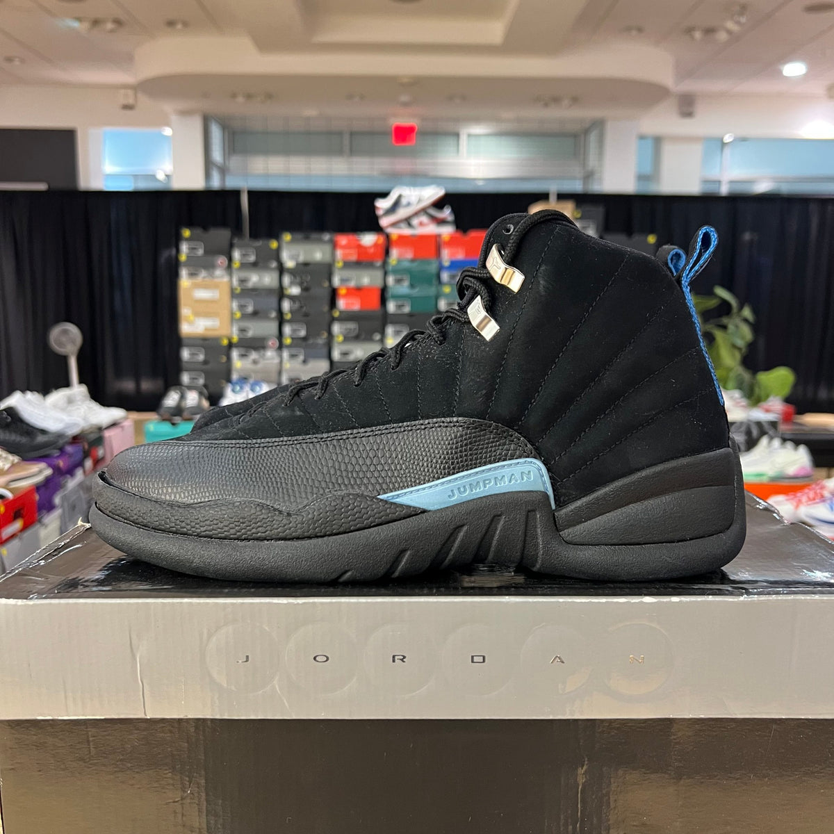 Jordan 12 Retro Nubuck (2009) used separating