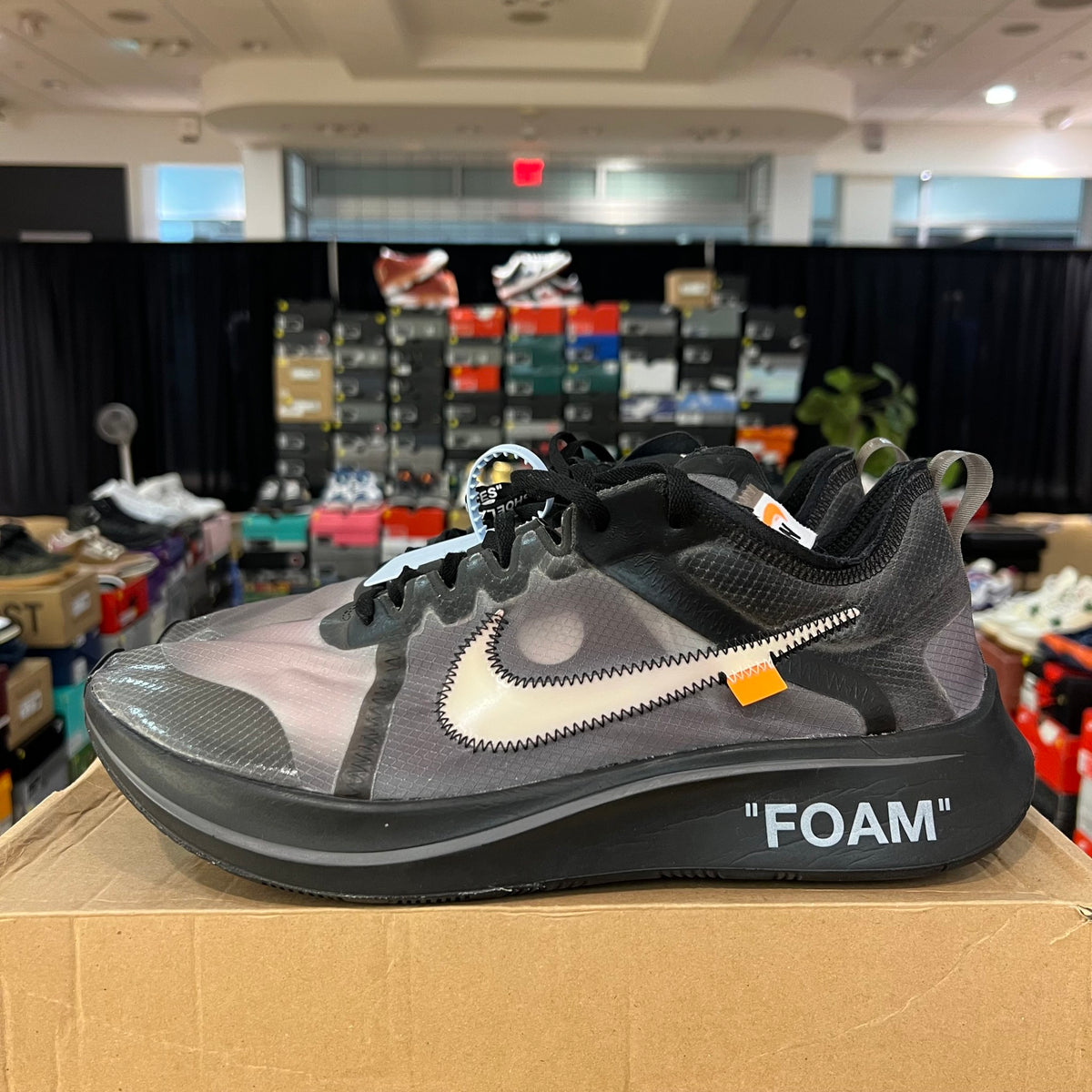 Nike Zoom Fly Off-White Black Silver used