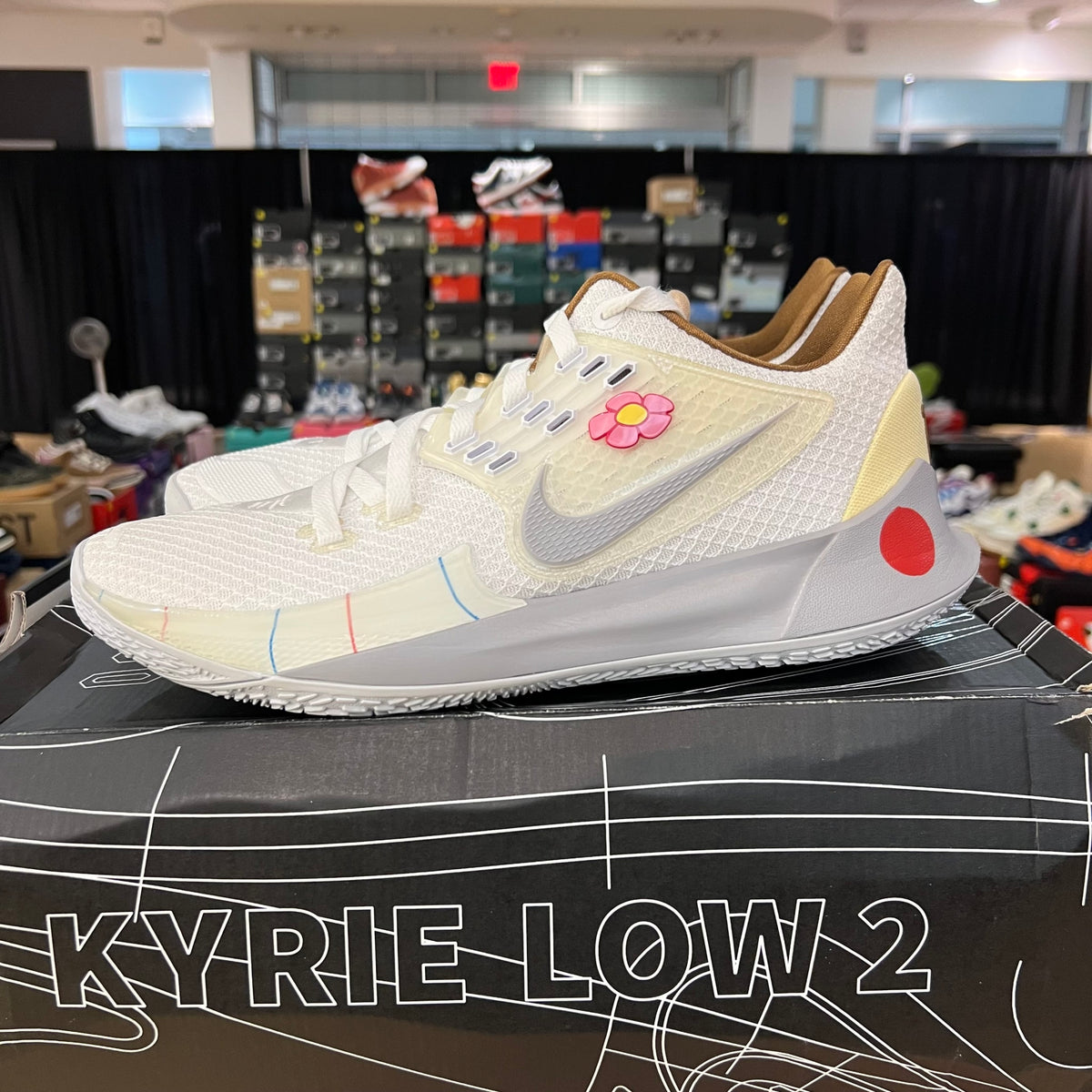Nike Kyrie 2 Low Spongebob Sandy Cheeks used yellowing
