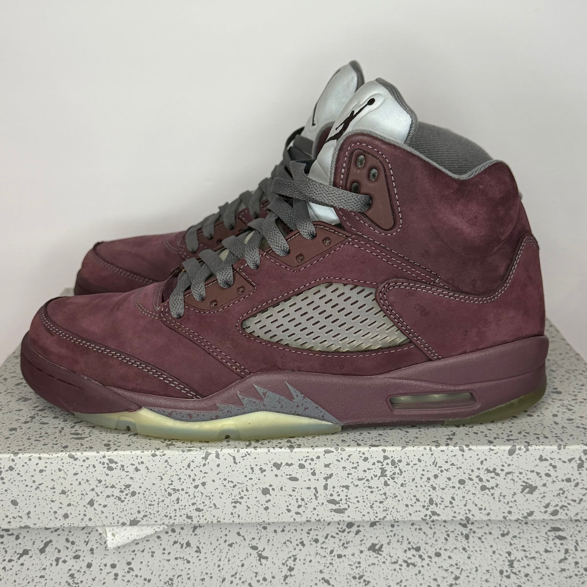Jordan 5 Retro Burgundy (2023) USED