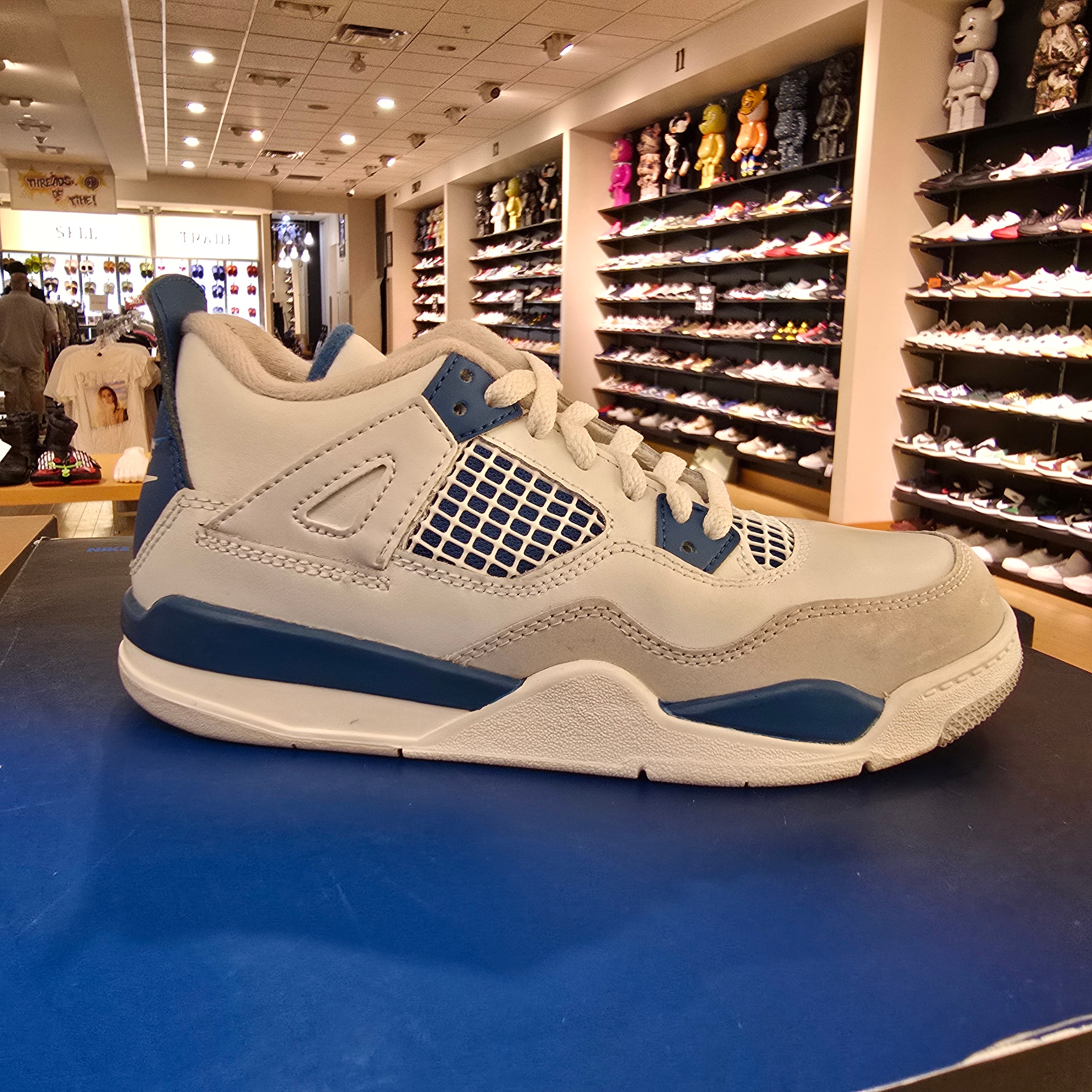 Jordan 4 Retro Military Blue (2024) (PS) SZ 1.5Y USED