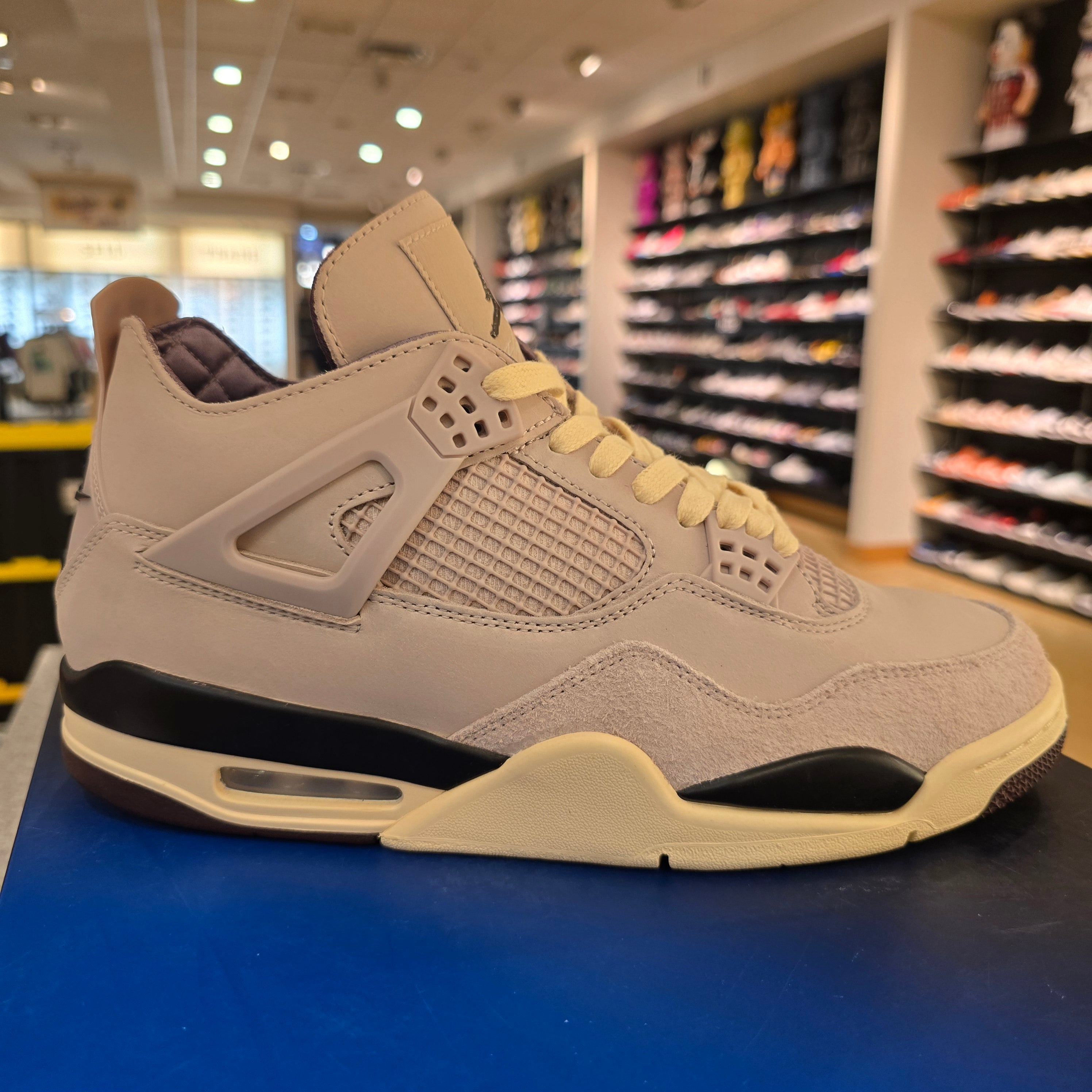 Jordan 4 Retro OG SP A Ma Maniere While You Were Sleeping (Women's) SZ 11.5/10M USED