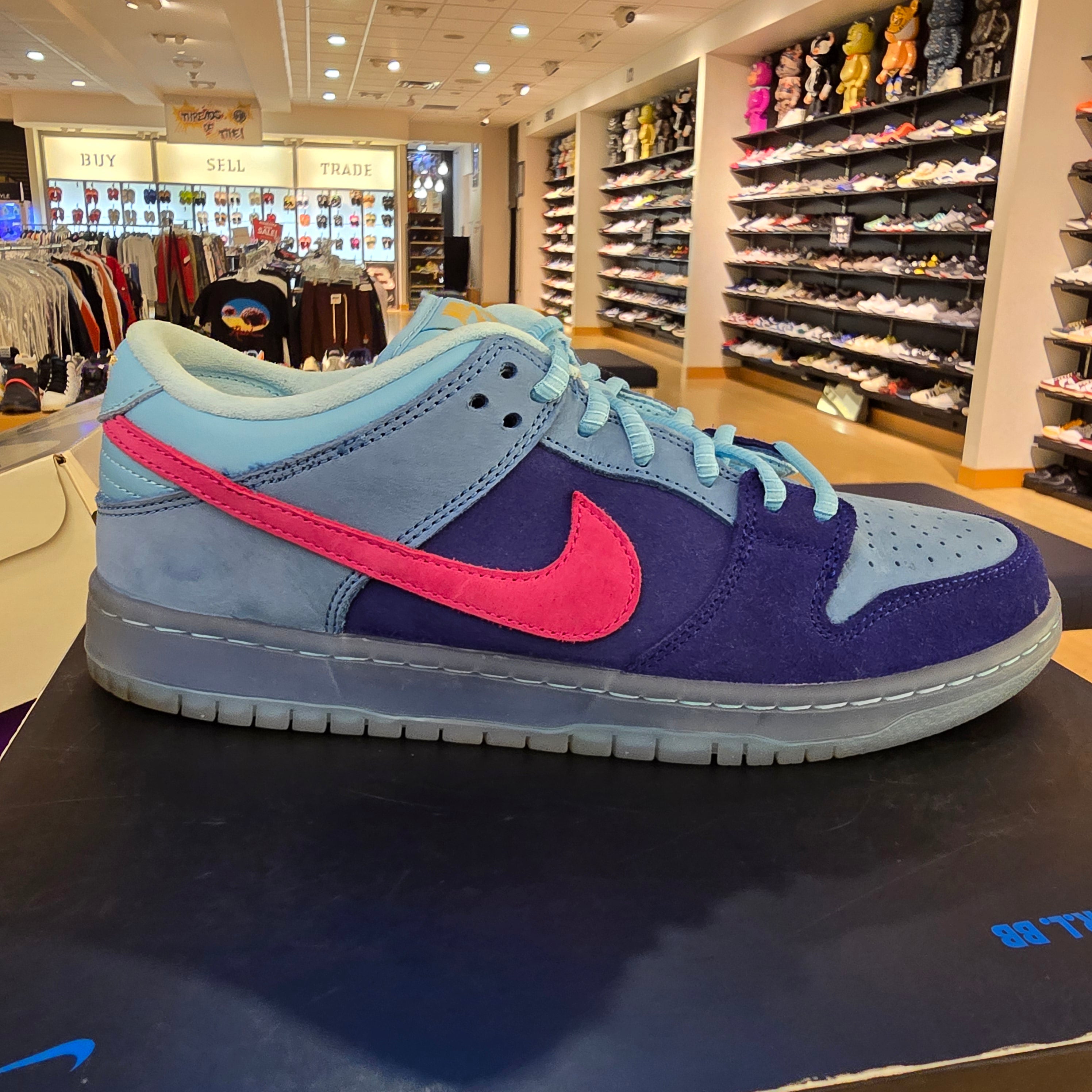 Nike SB Dunk Low Run The Jewels SZ 9 USED
