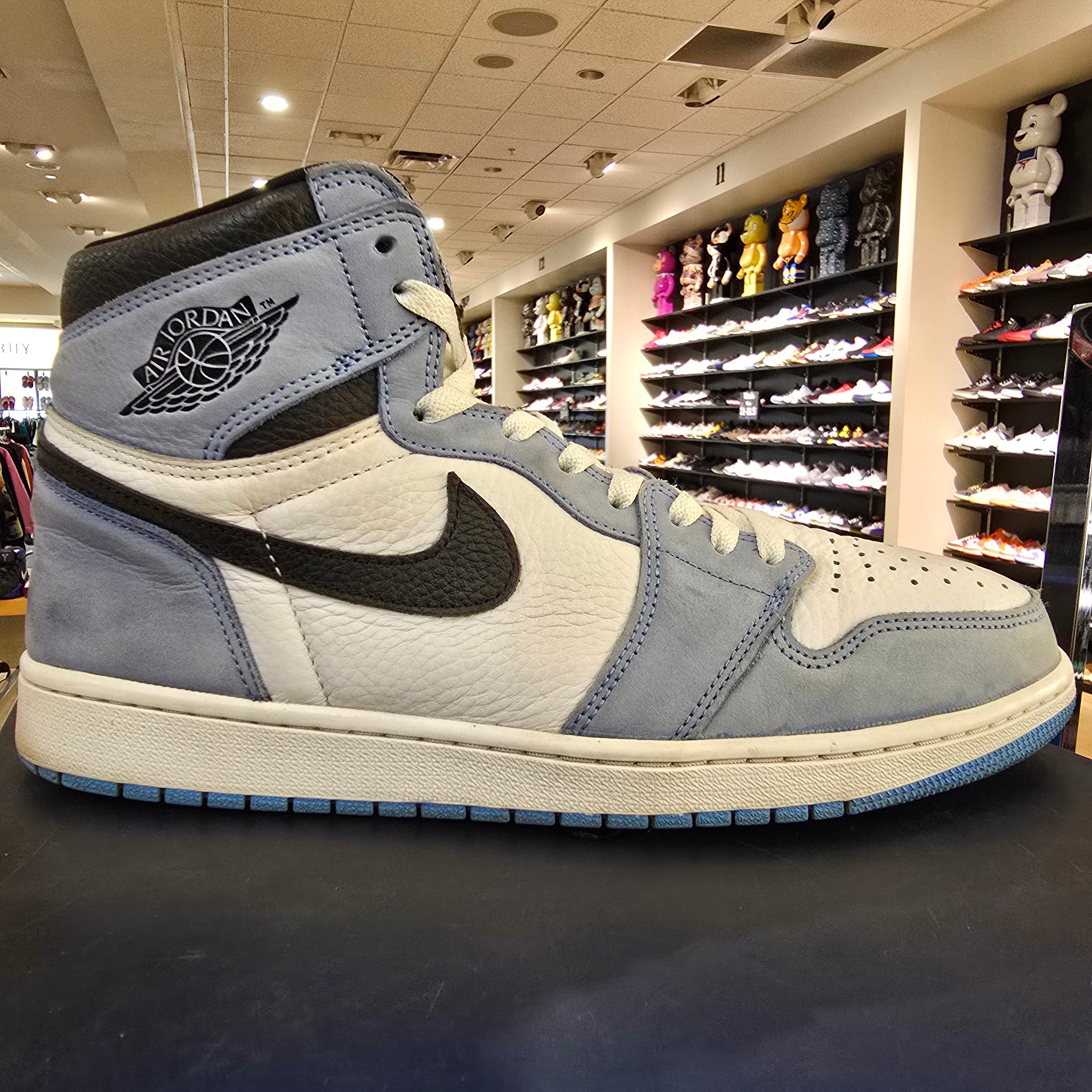 Jordan 1 Retro High OG University Blue SZ 12 USED