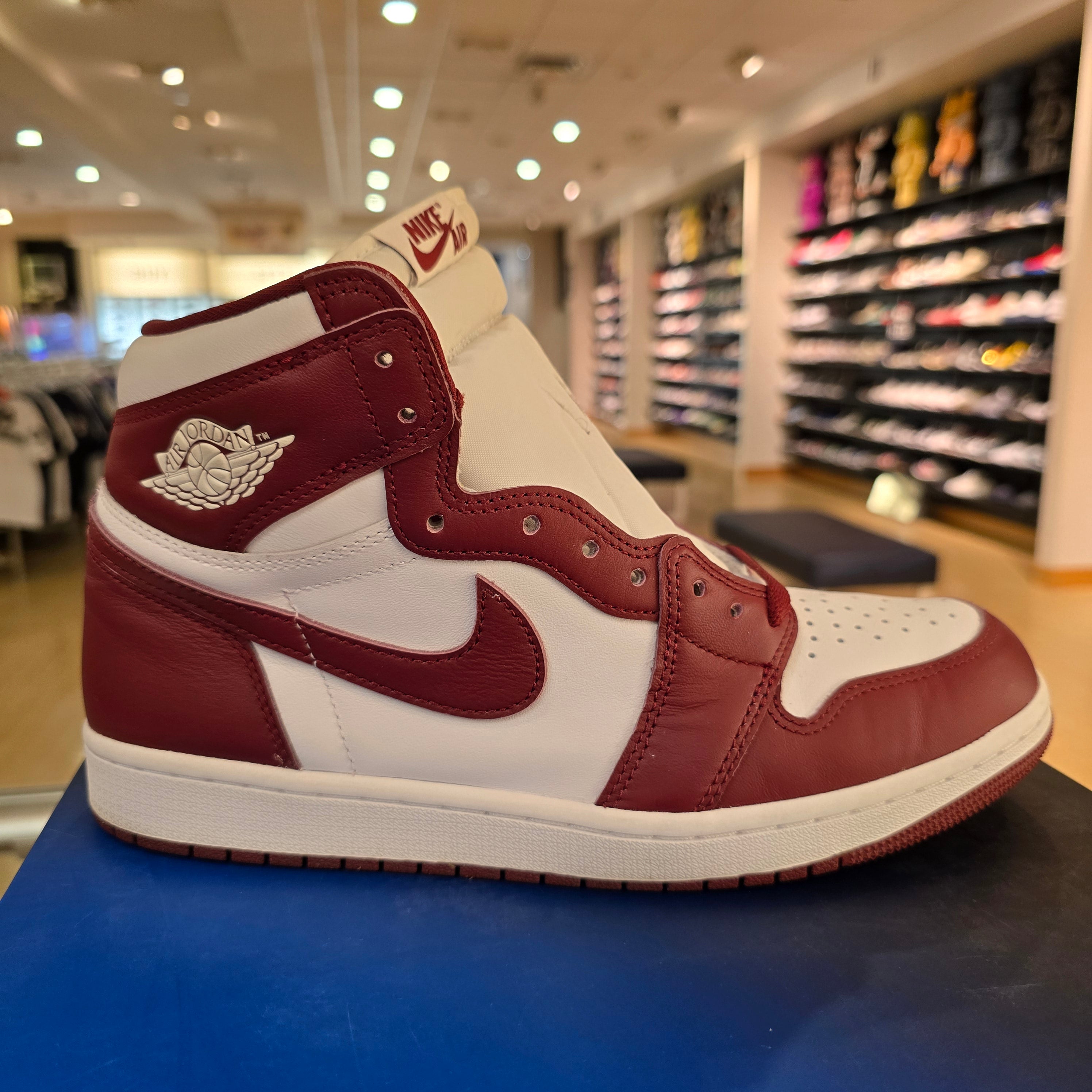 Jordan 1 Retro High OG Artisanal Team Red SZ 9.5 USED