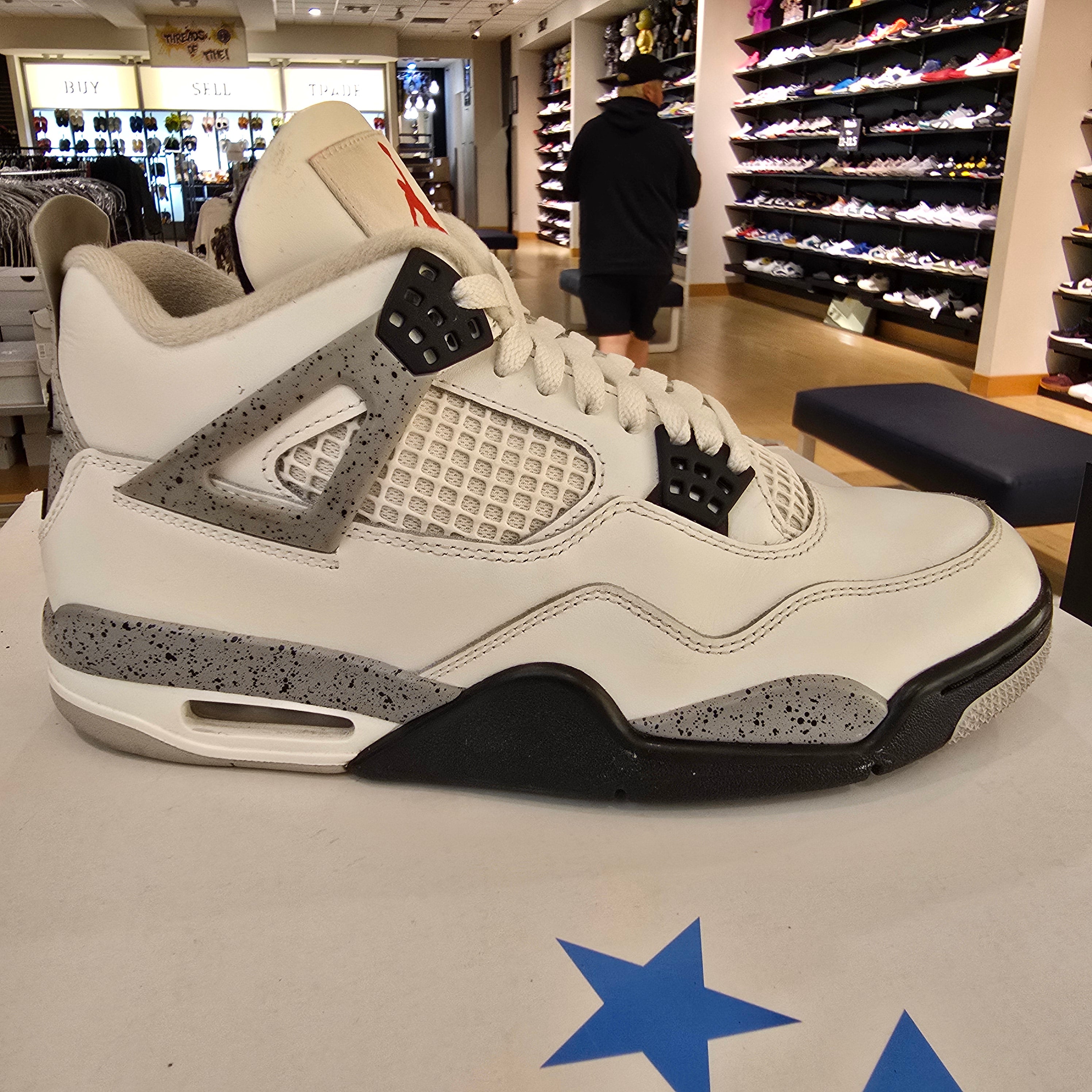 Jordan 4 Retro White Cement (2025) SZ 9.5 USED