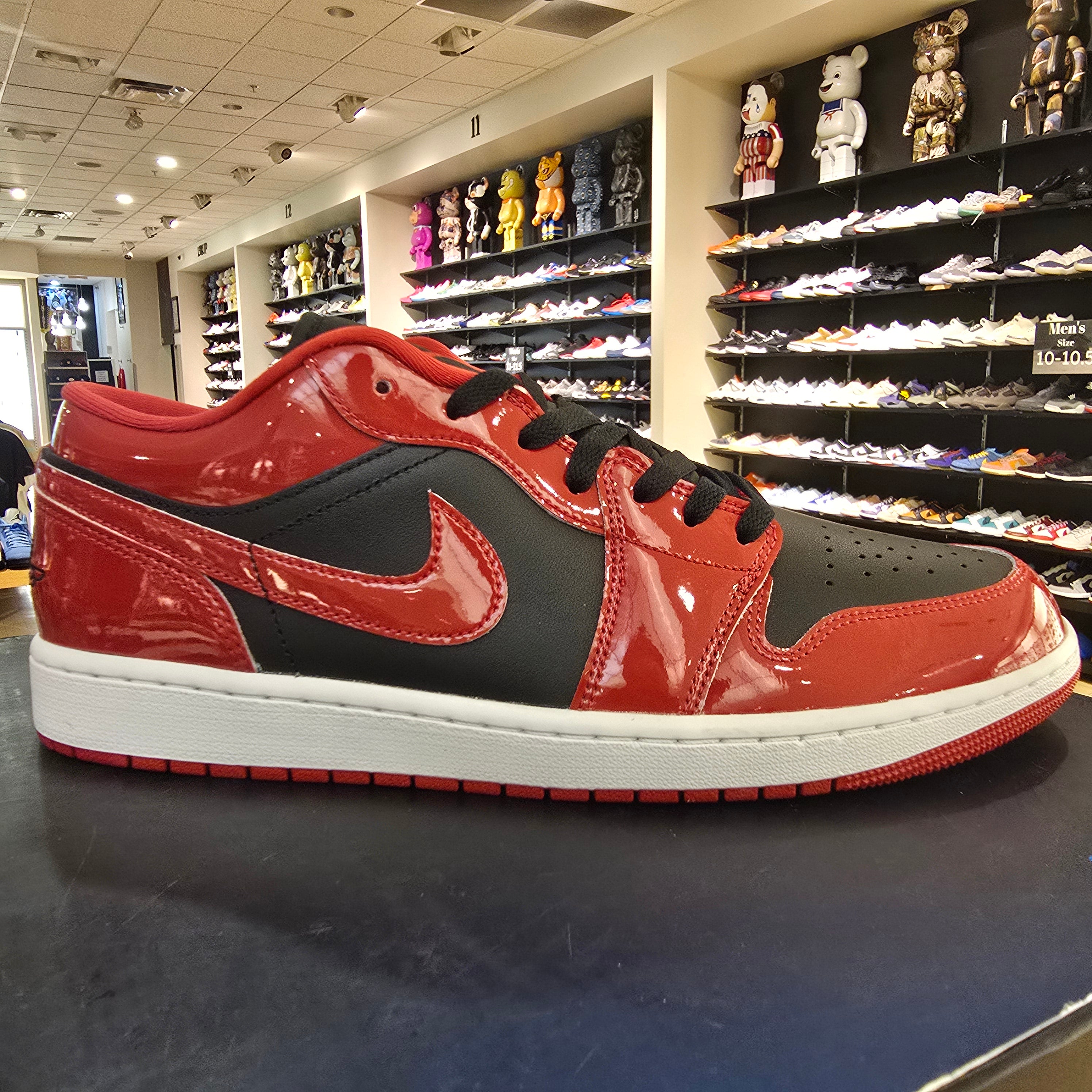 Jordan 1 Low SE Patent Varsity Red Black SZ 8 MISSING LID