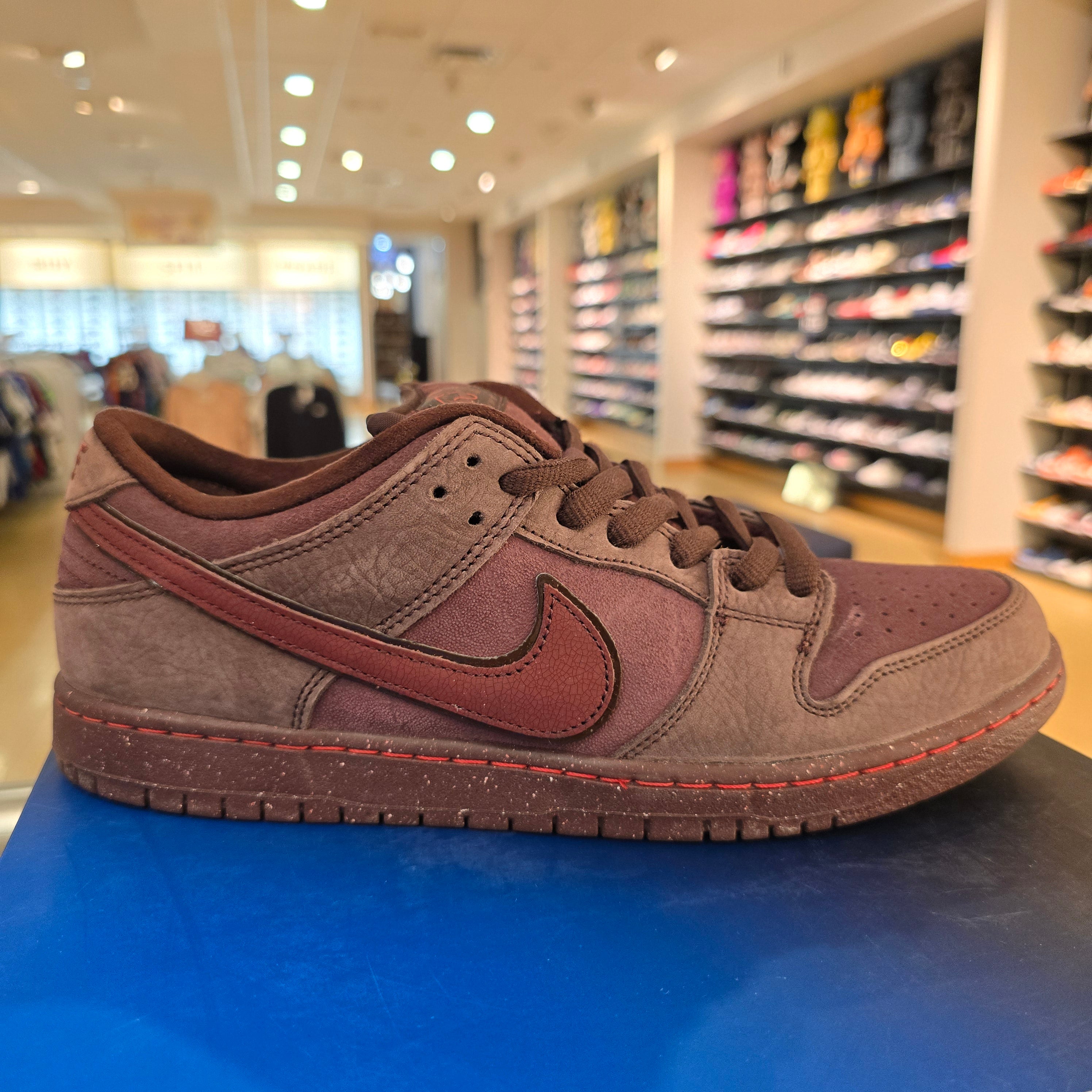 Nike SB Dunk Low City Of Love Burgendy Crush SZ 11 Worn 1X