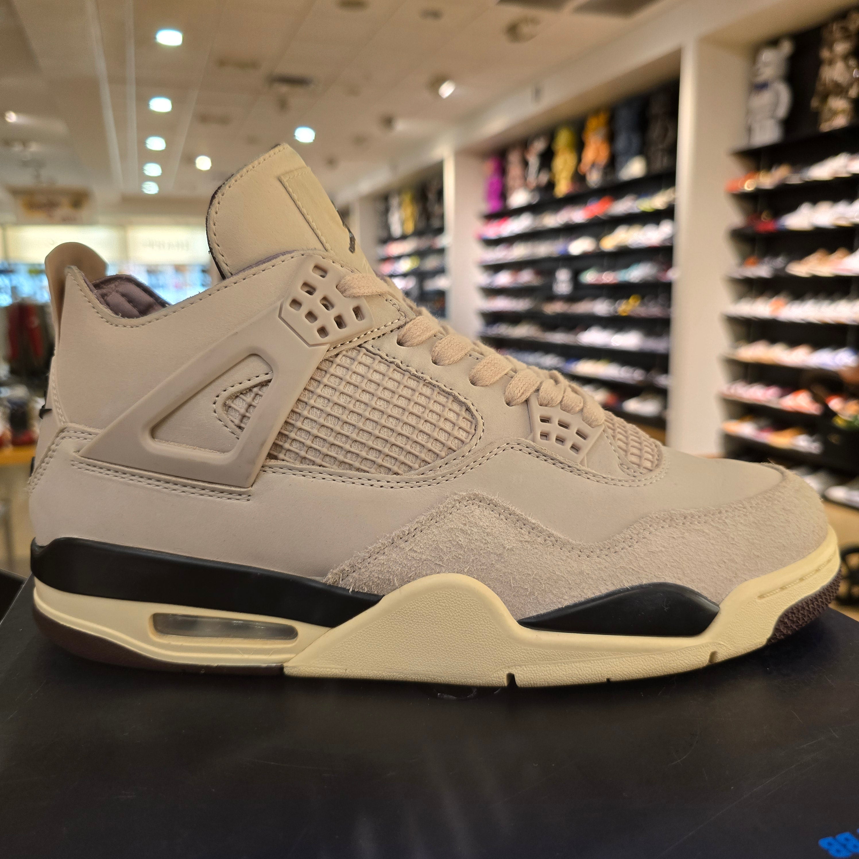 Jordan 4 Retro OG SP A Ma Maniere While You Were Sleeping (Women's) SZ 12/10.5M USED
