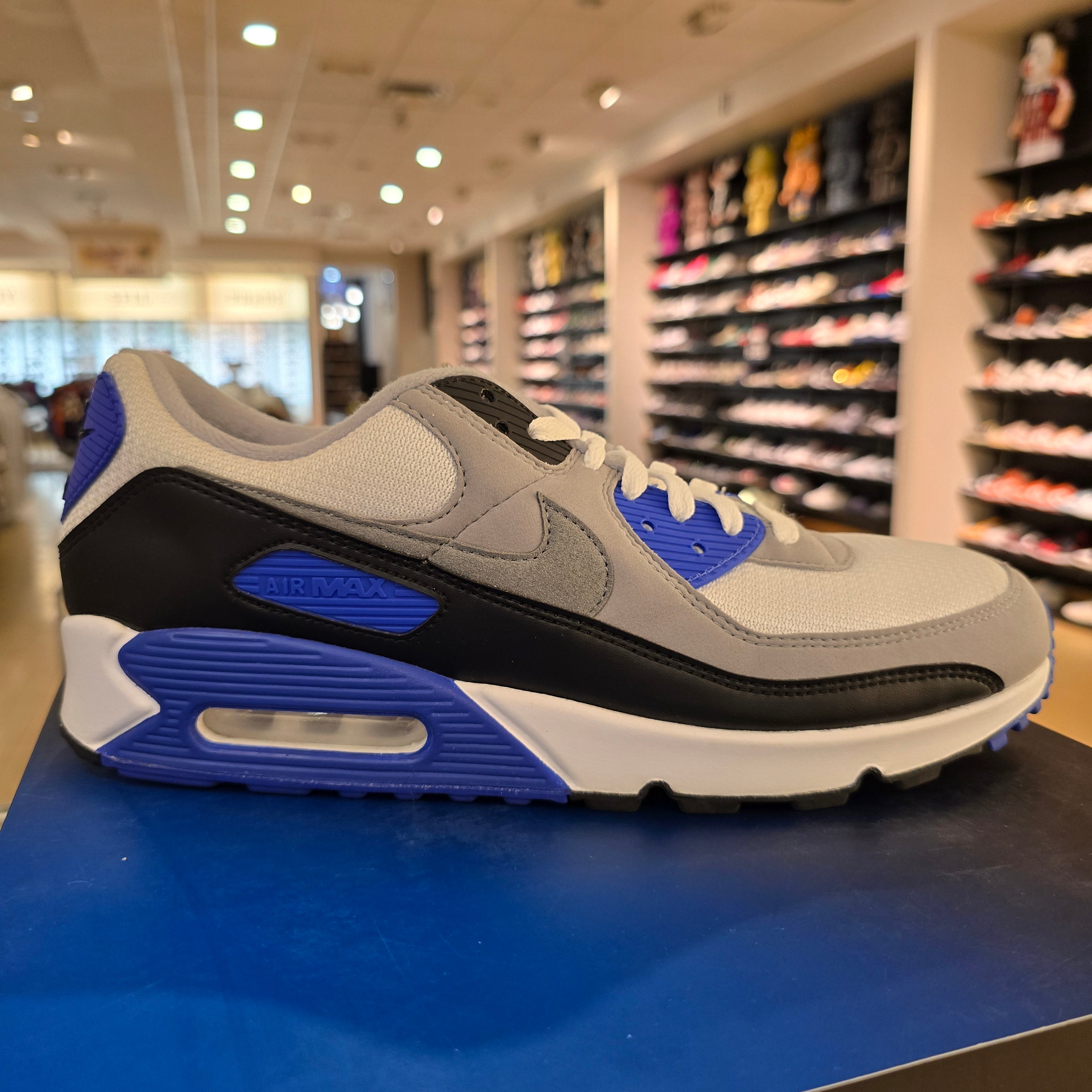 Nike Air Max 90 Hyper Royal SZ 12 USED