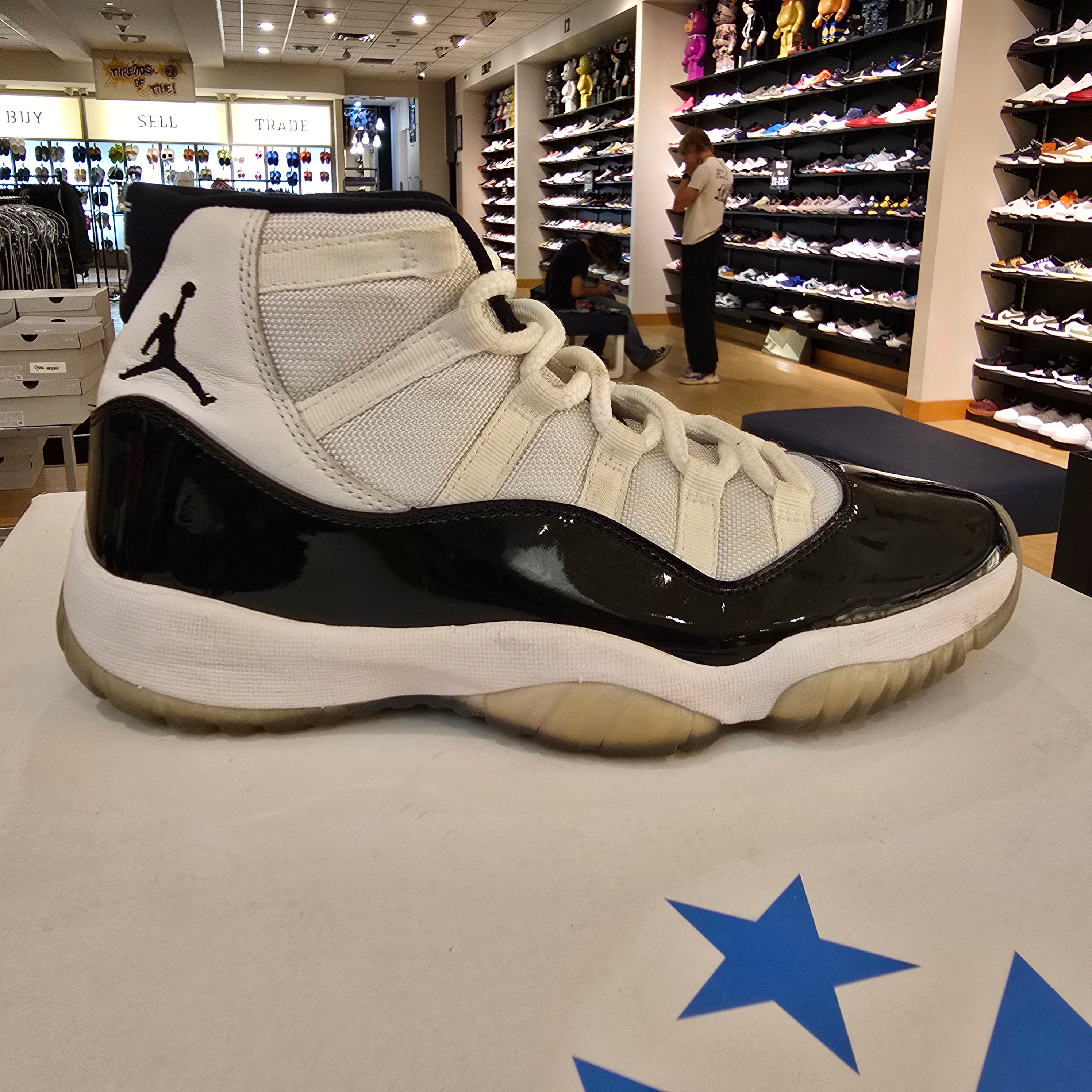 Jordan 11 Retro Concord (2018) SZ 8.5 USED NO BOX