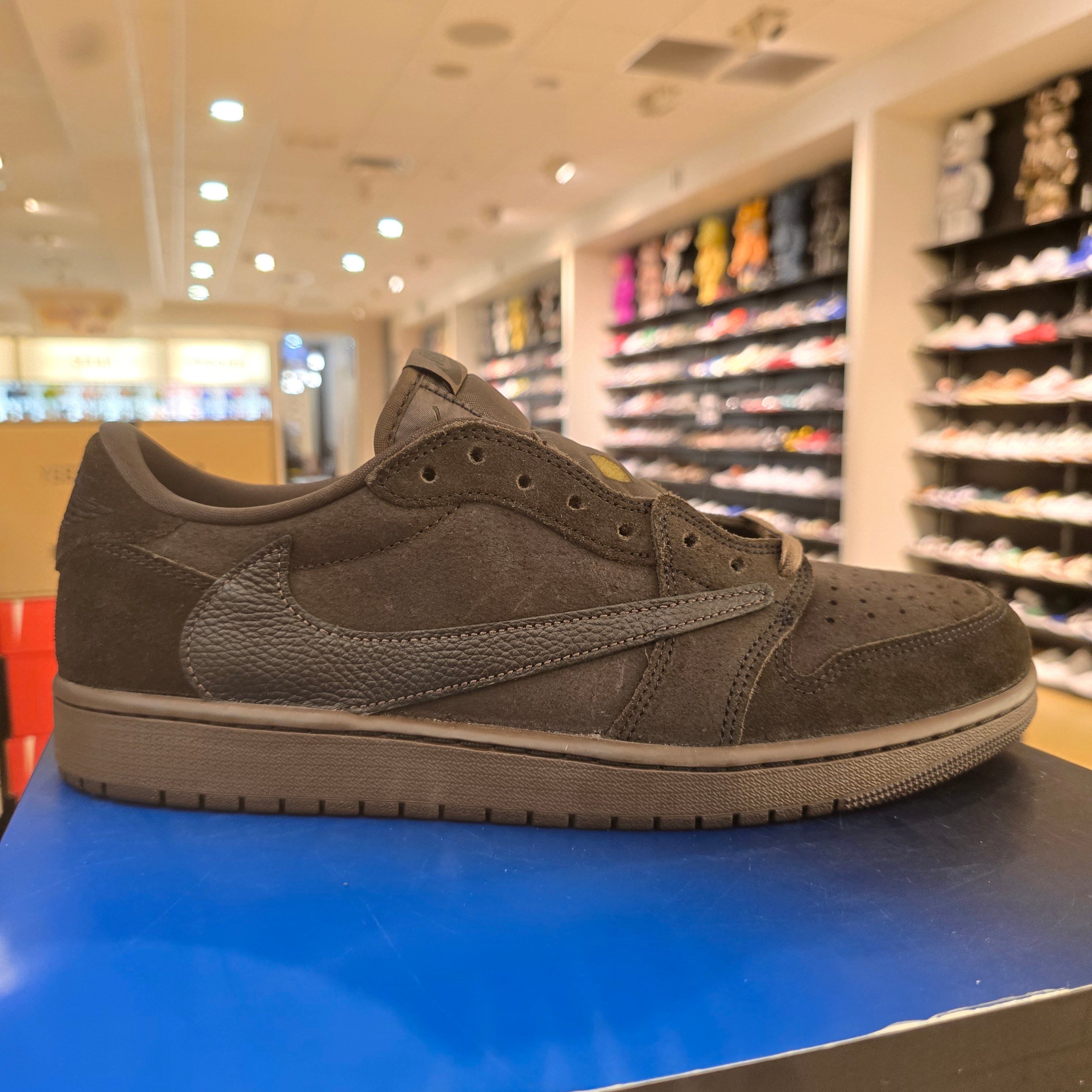 Jordan 1 Retro Low OG SP Travis Scott Velvet Brown SZ 12