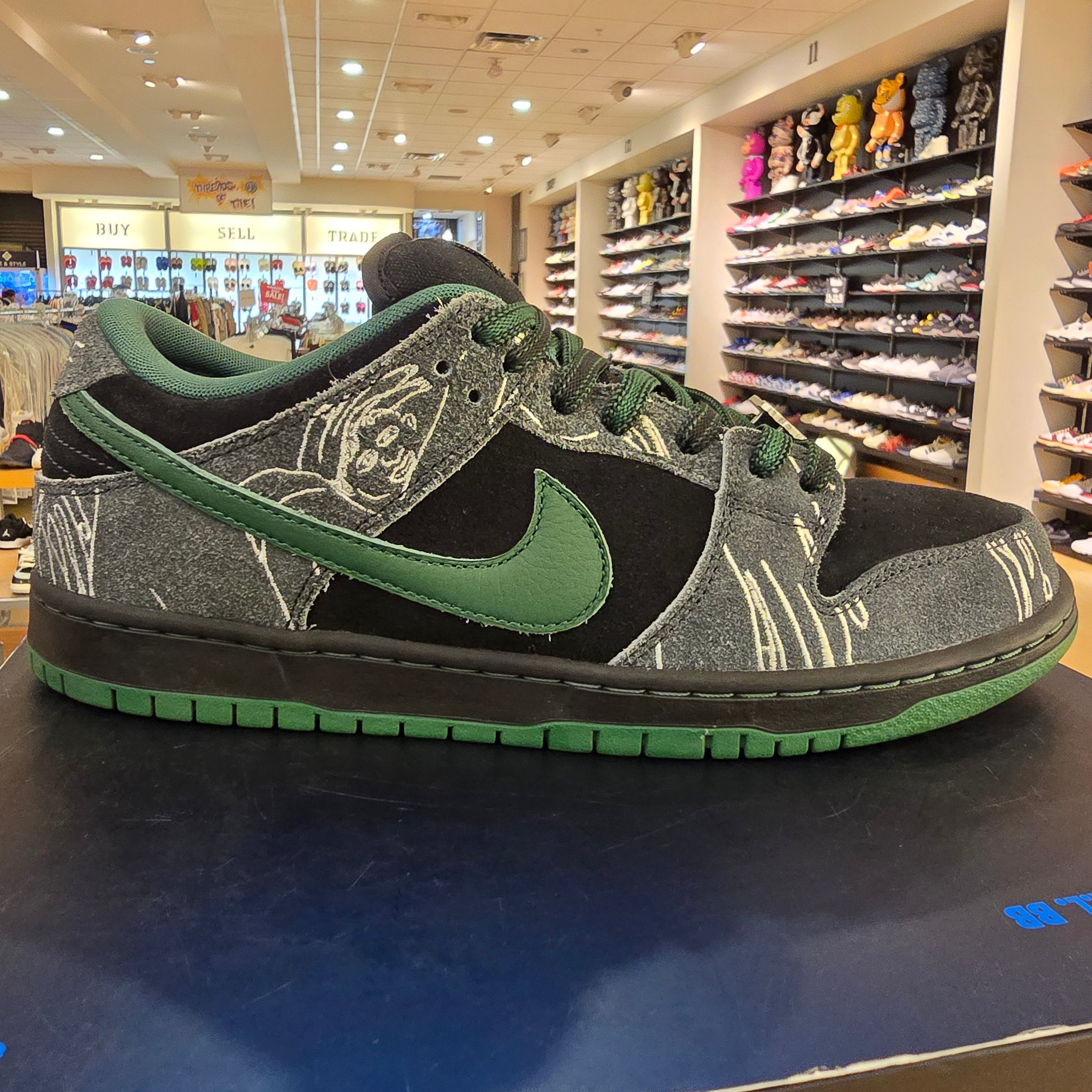 Nike Dunk SB Dunk Low There Skateboards SZ 10 USED NO BOX