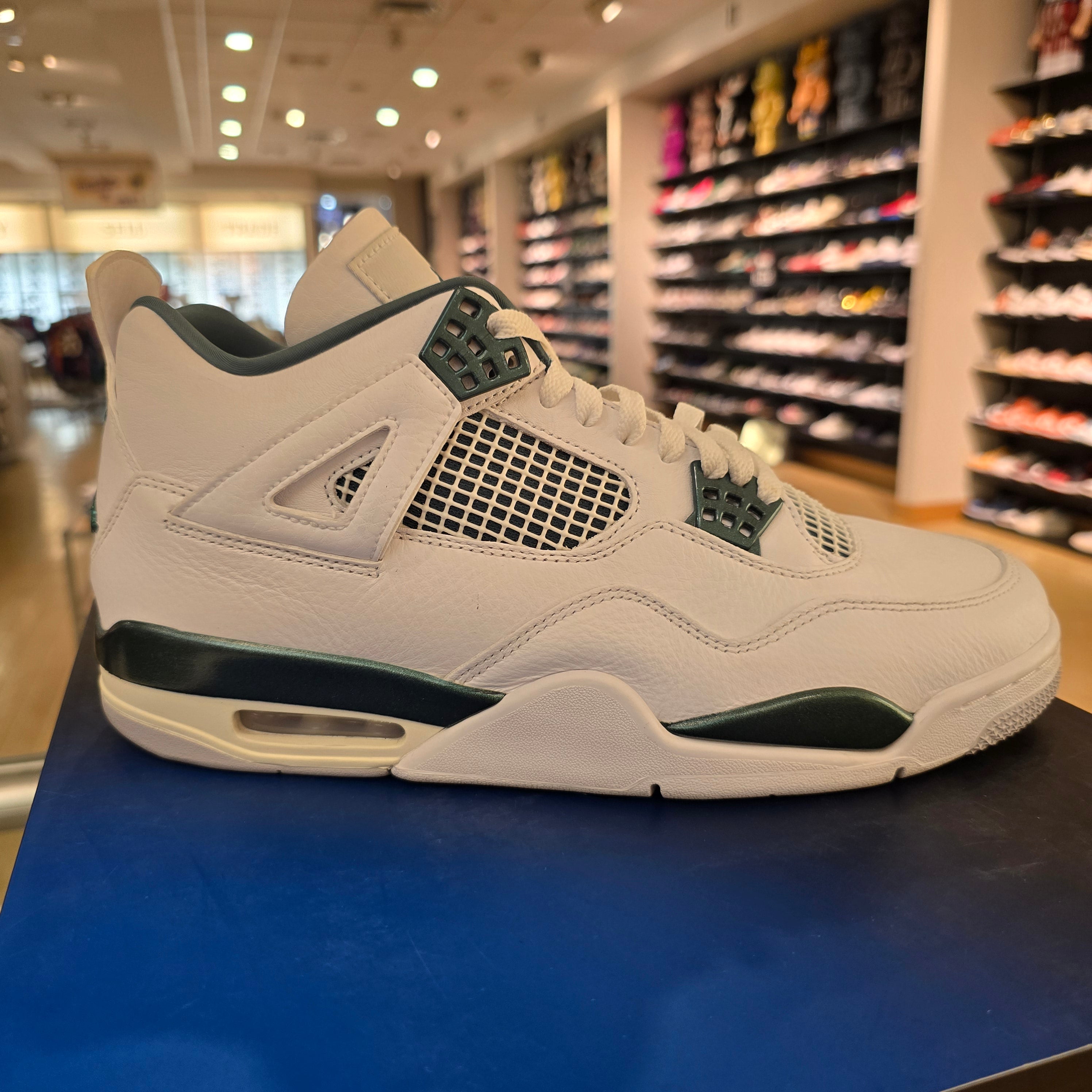 Jordan 4 Retro Oxidized Green SZ 10.5 USED