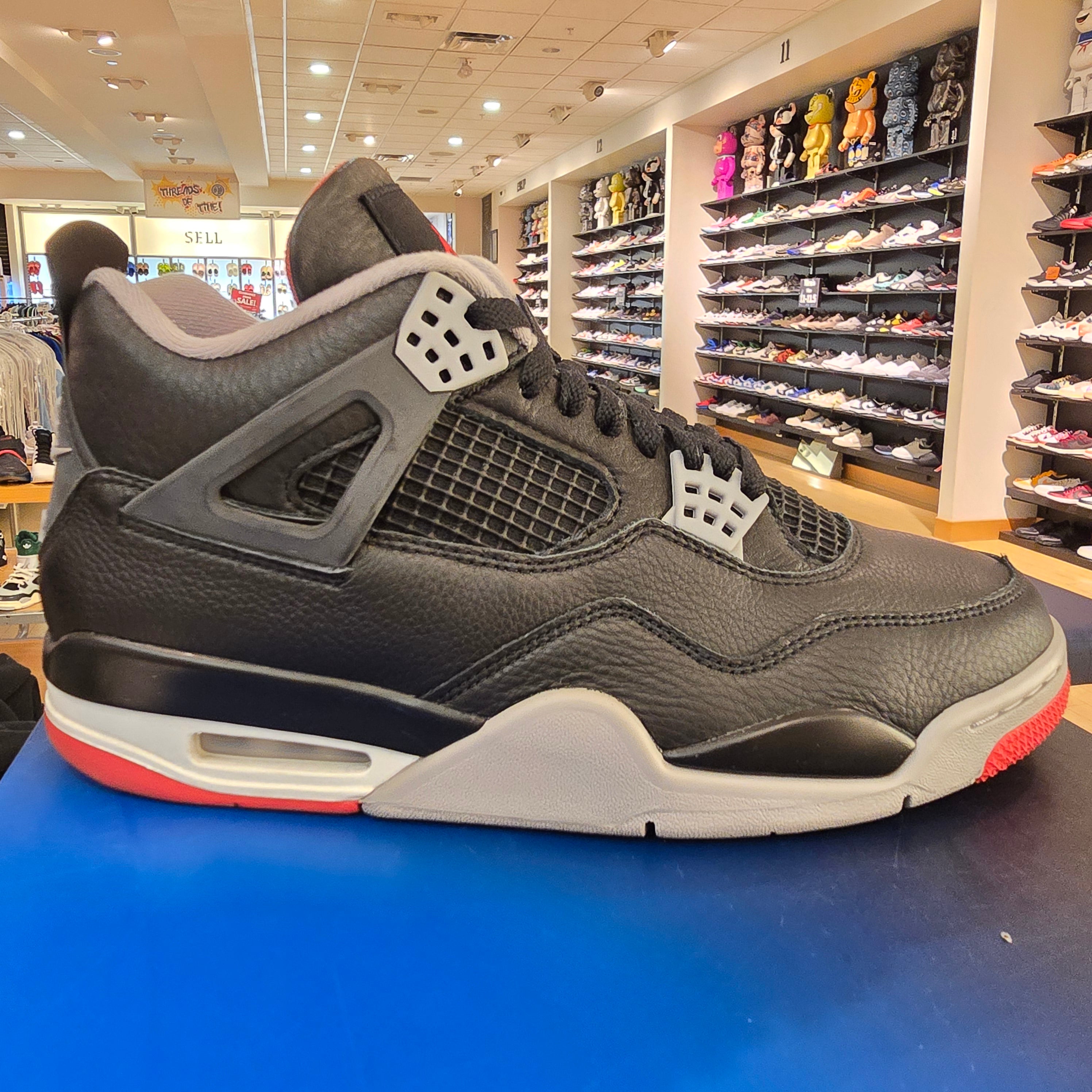 Jordan 4 Retro Bred Reimagined SZ 9.5 USED