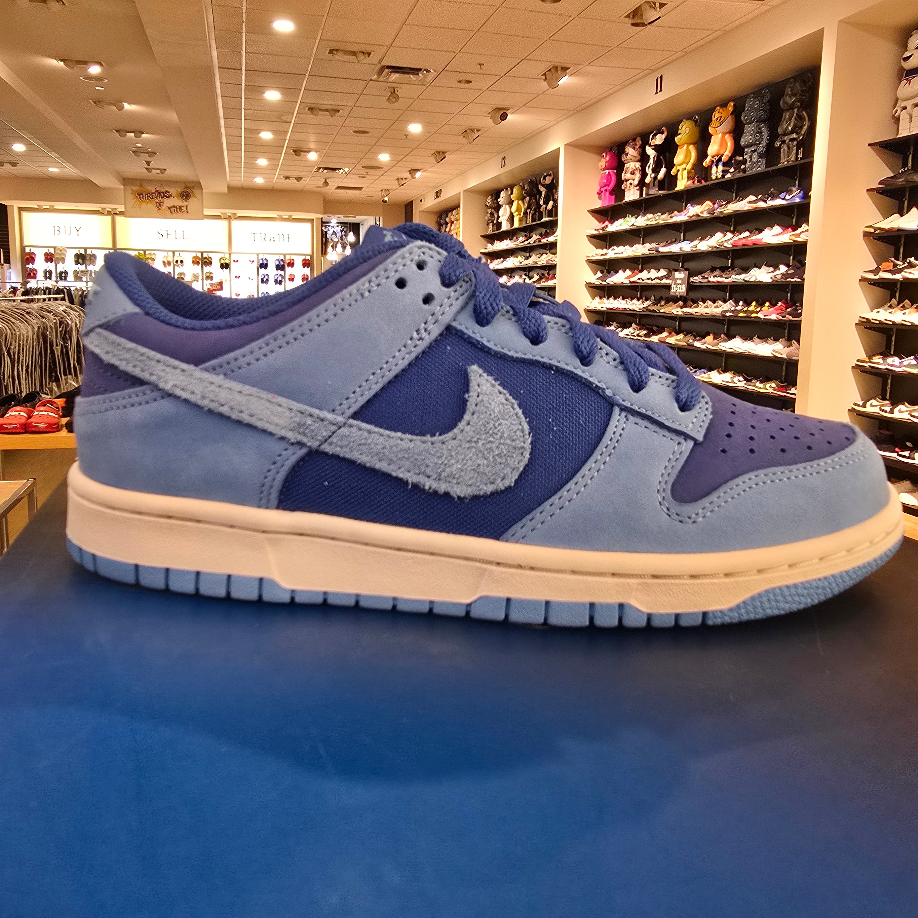 Nike Dunk Low SE Game Royal University Blue (GS) SZ 6Y MISSING LID