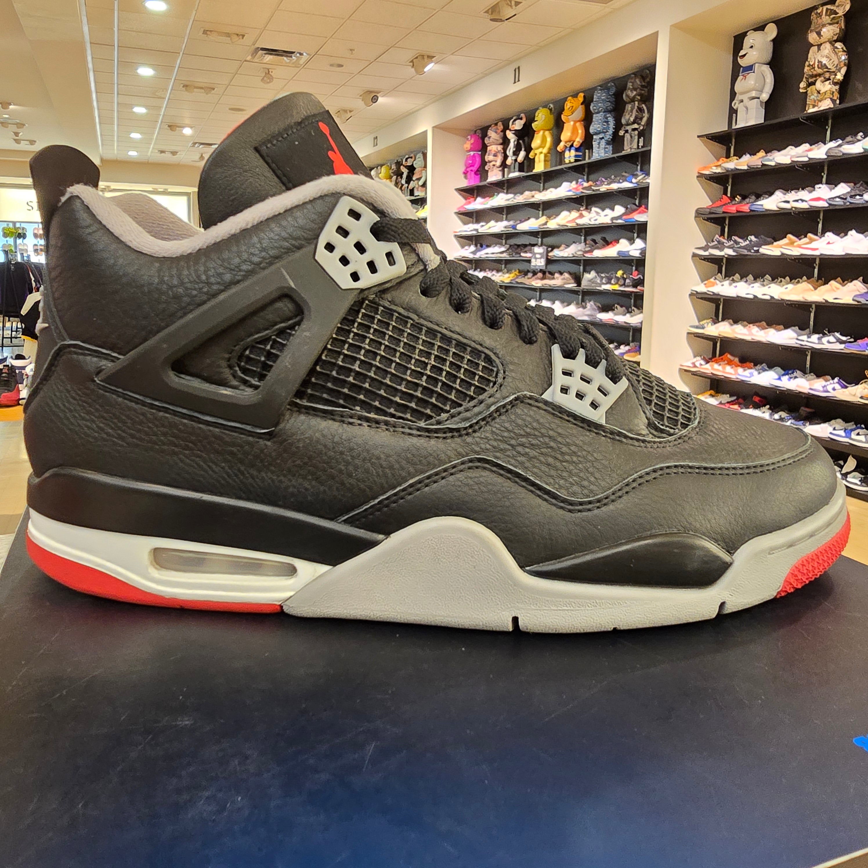 Jordan 4 Retro Bred Reimagined SZ 11.5 USED