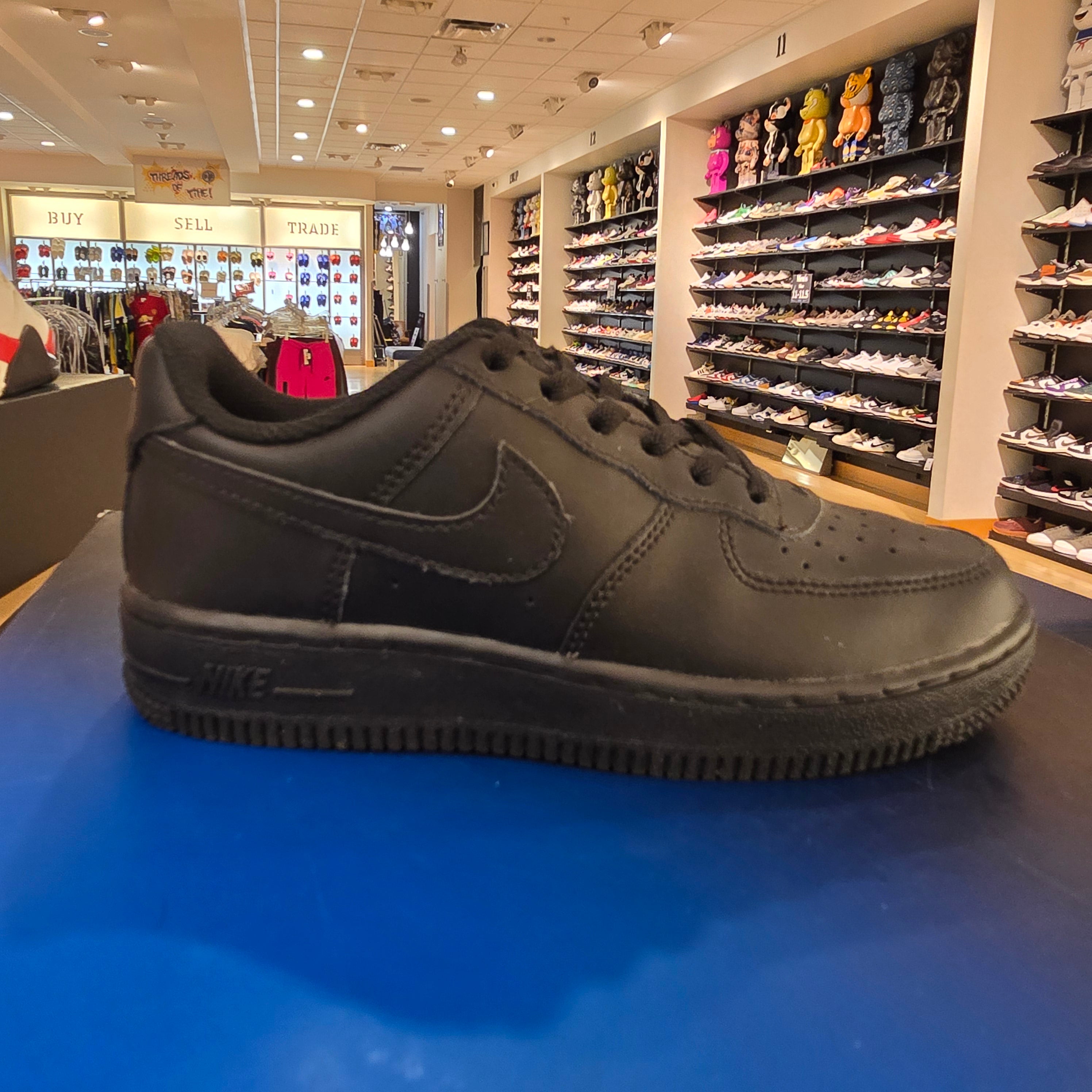 Nike Air Force 1 Low LE Black (PS) SZ 1.5Y USED