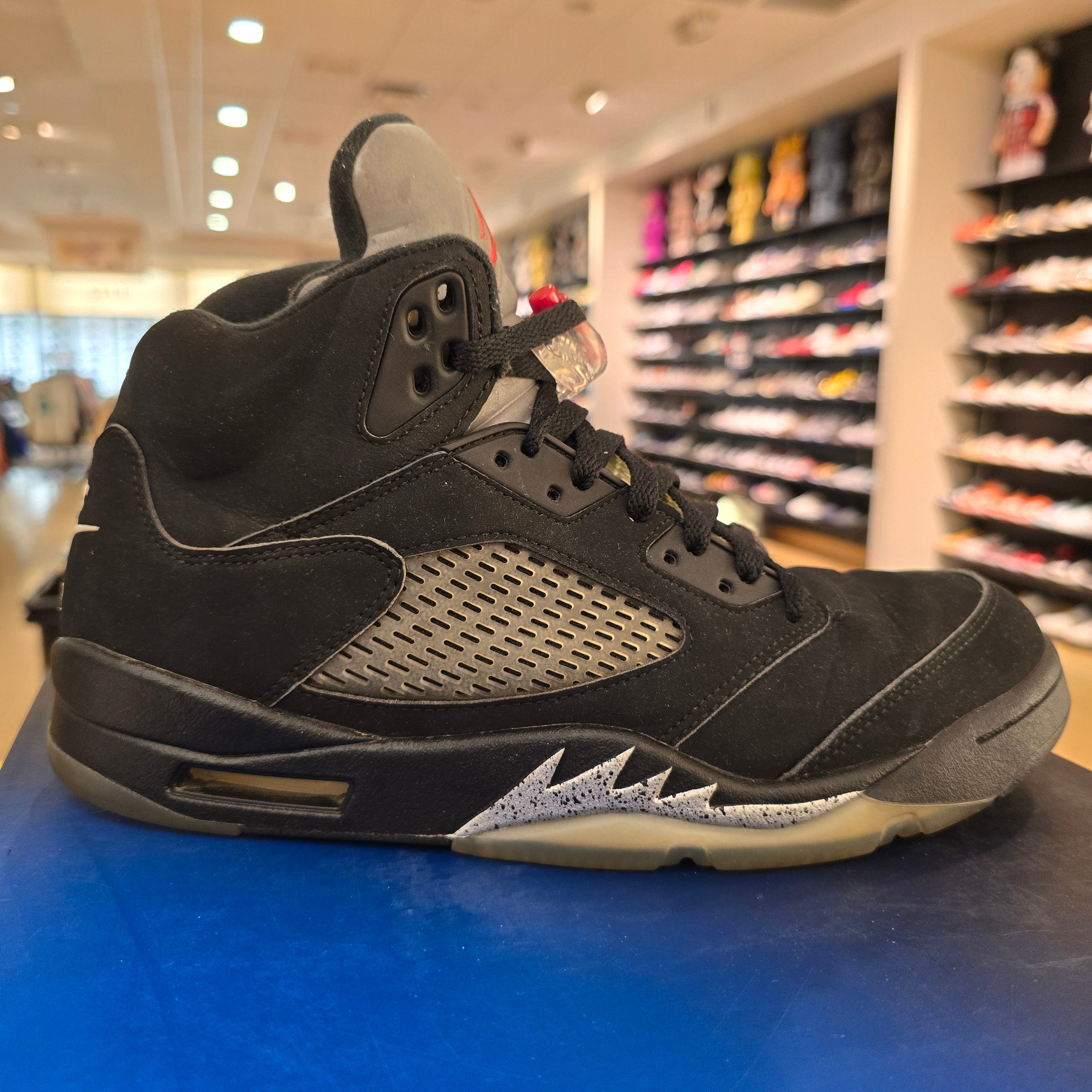 Jordan 5 Retro Black Metallic 2016 SZ 9.5 USED NO BOX