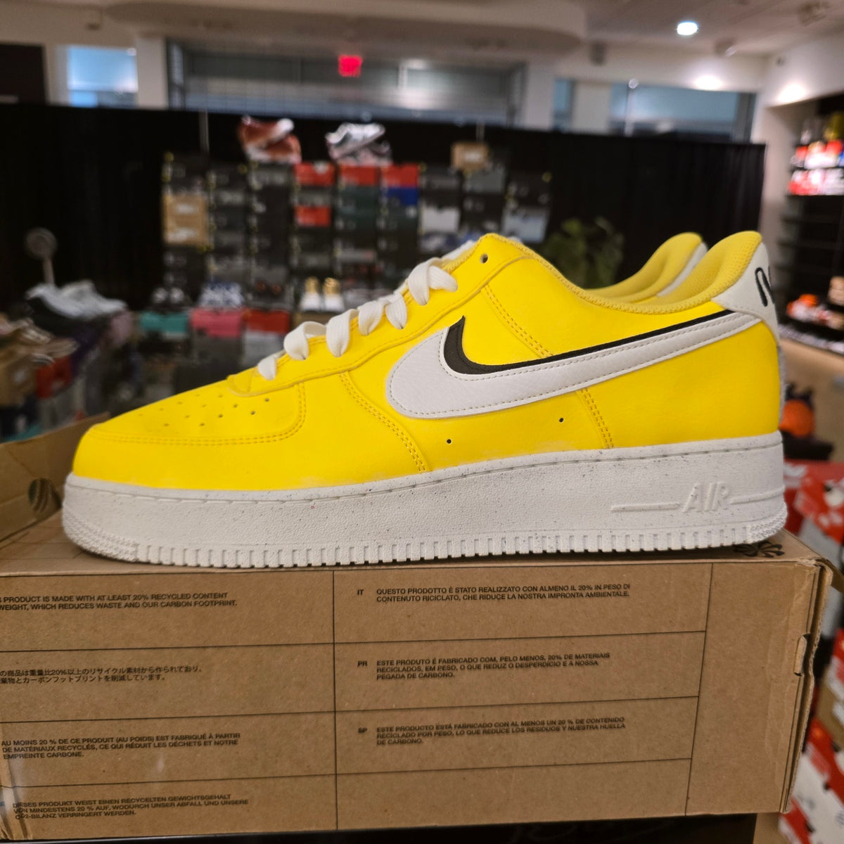 Nike Air Force 1 Low '07 LV8 Tour Yellow Sail Black USED