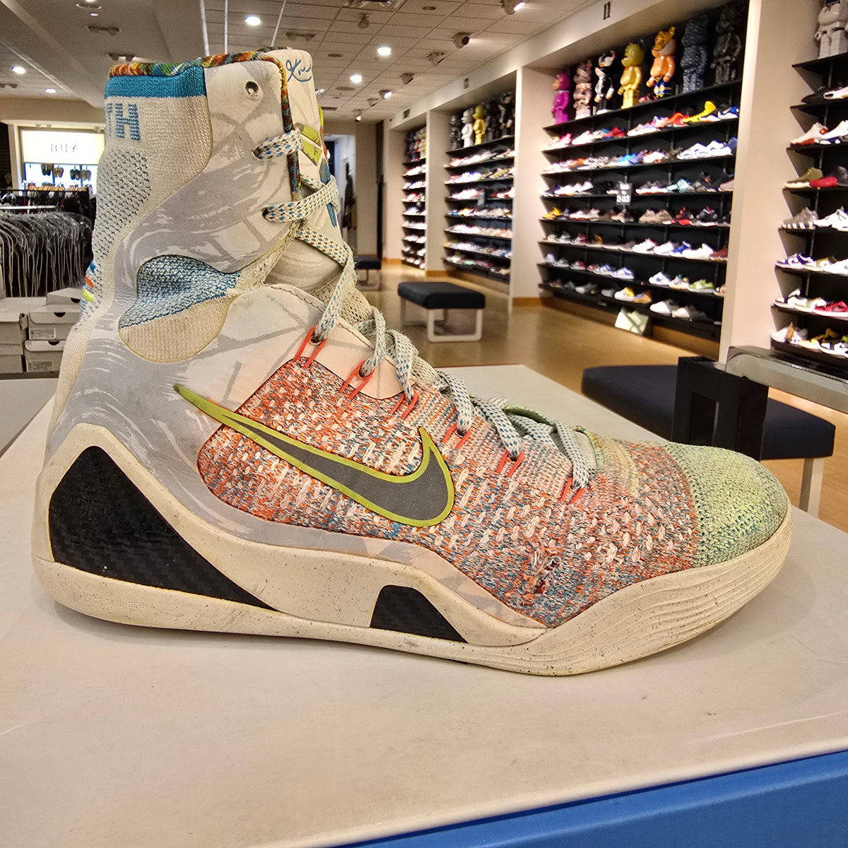 Nike Kobe 9 Elite What The Kobe (2014) SZ 9.5 USED NO BOX