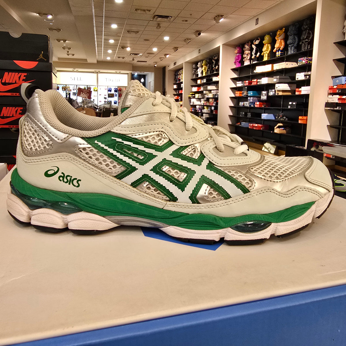 Asics Gel-NYC Hidden NY SZ 11 USED