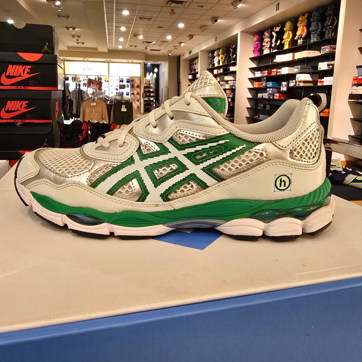 Asics Gel-NYC Hidden NY SZ 11 USED
