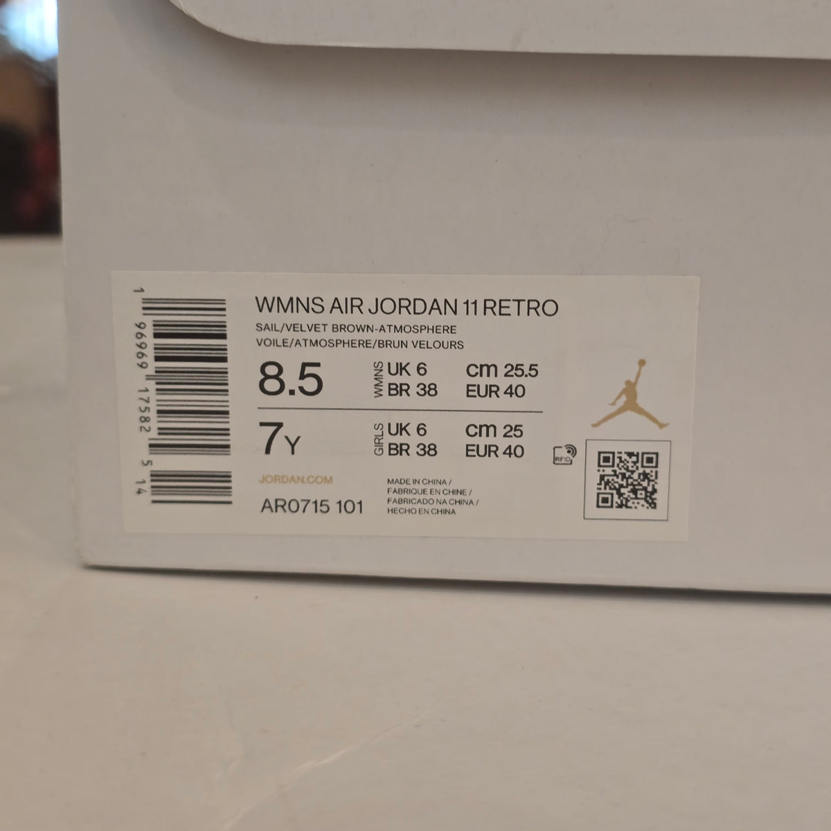 Jordan 11 Retro Neapolitan (Women's) SZ 8.5/7M USED