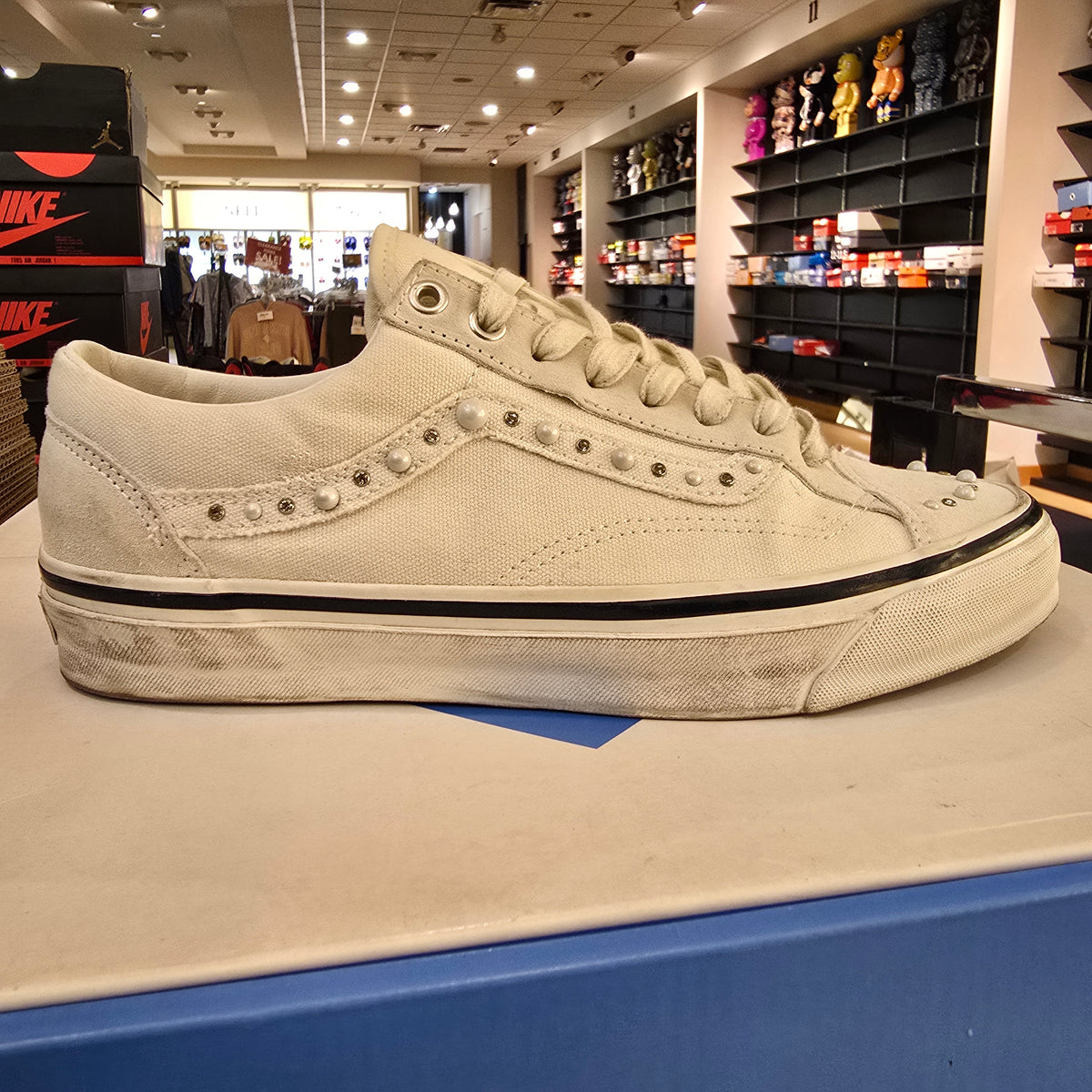 Vans OTW Old Skool 36 SZ 10 USED