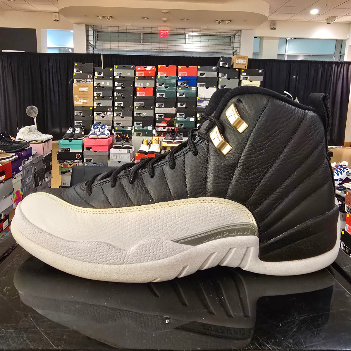 Jordan 12 Retro Playoffs (2022) SZ 9.5 USED NO BOX