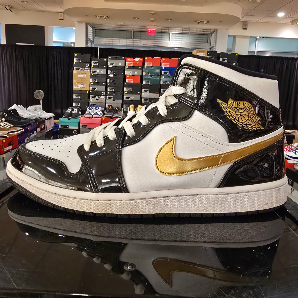 Jordan 1 Mid Patent Black White Gold SZ 11.5 USED NO BOX