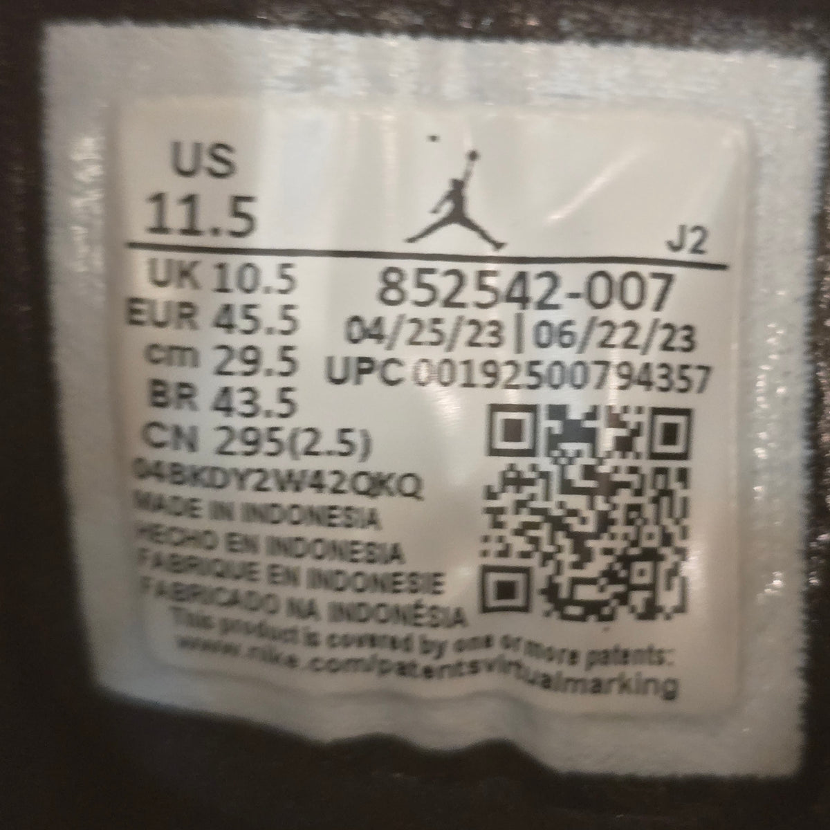 Jordan 1 Mid Patent Black White Gold SZ 11.5 USED NO BOX