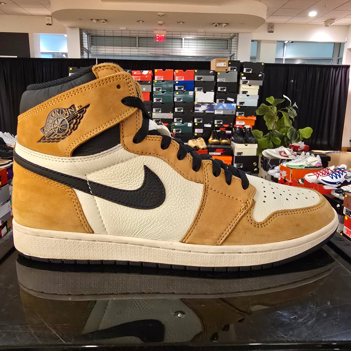 Jordan 1 Retro High Rookie of The Year SZ 11 USED NO BOX