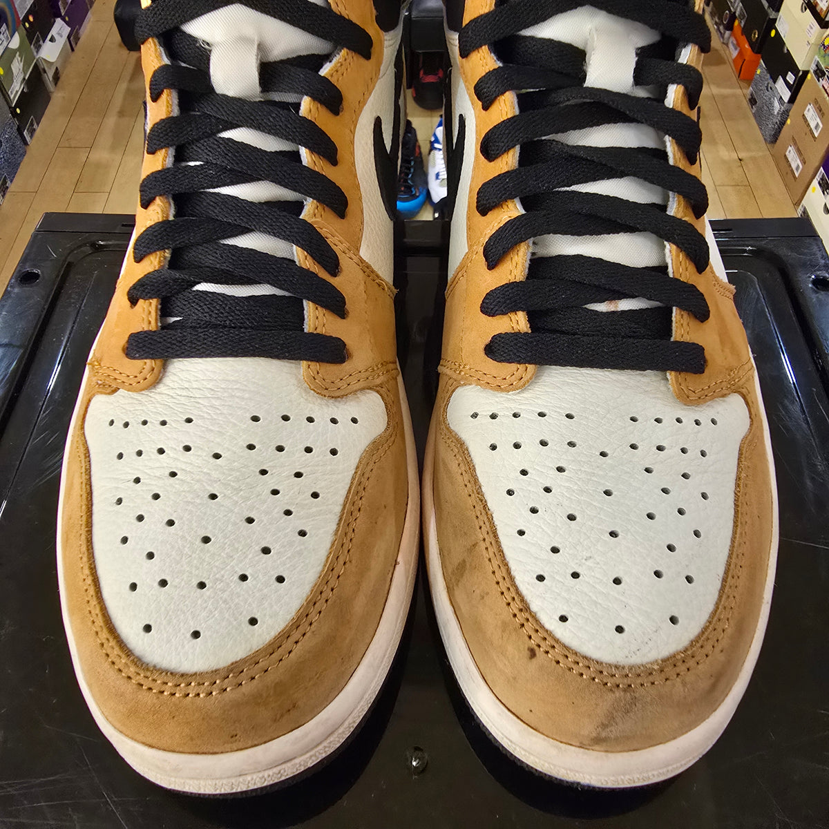 Jordan 1 Retro High Rookie of The Year SZ 11 USED NO BOX