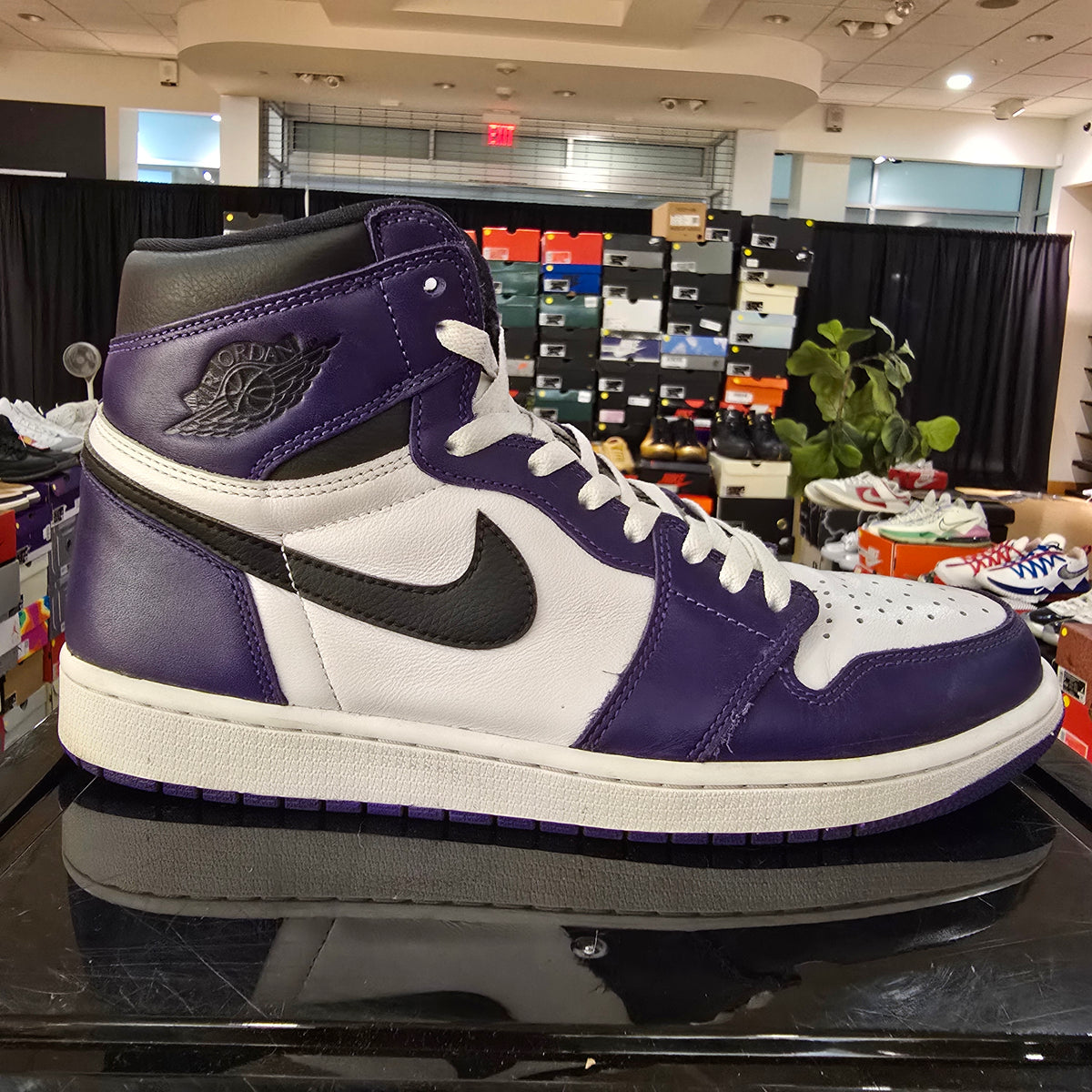 Jordan 1 Retro High OG Court Purple White SZ 12 USED